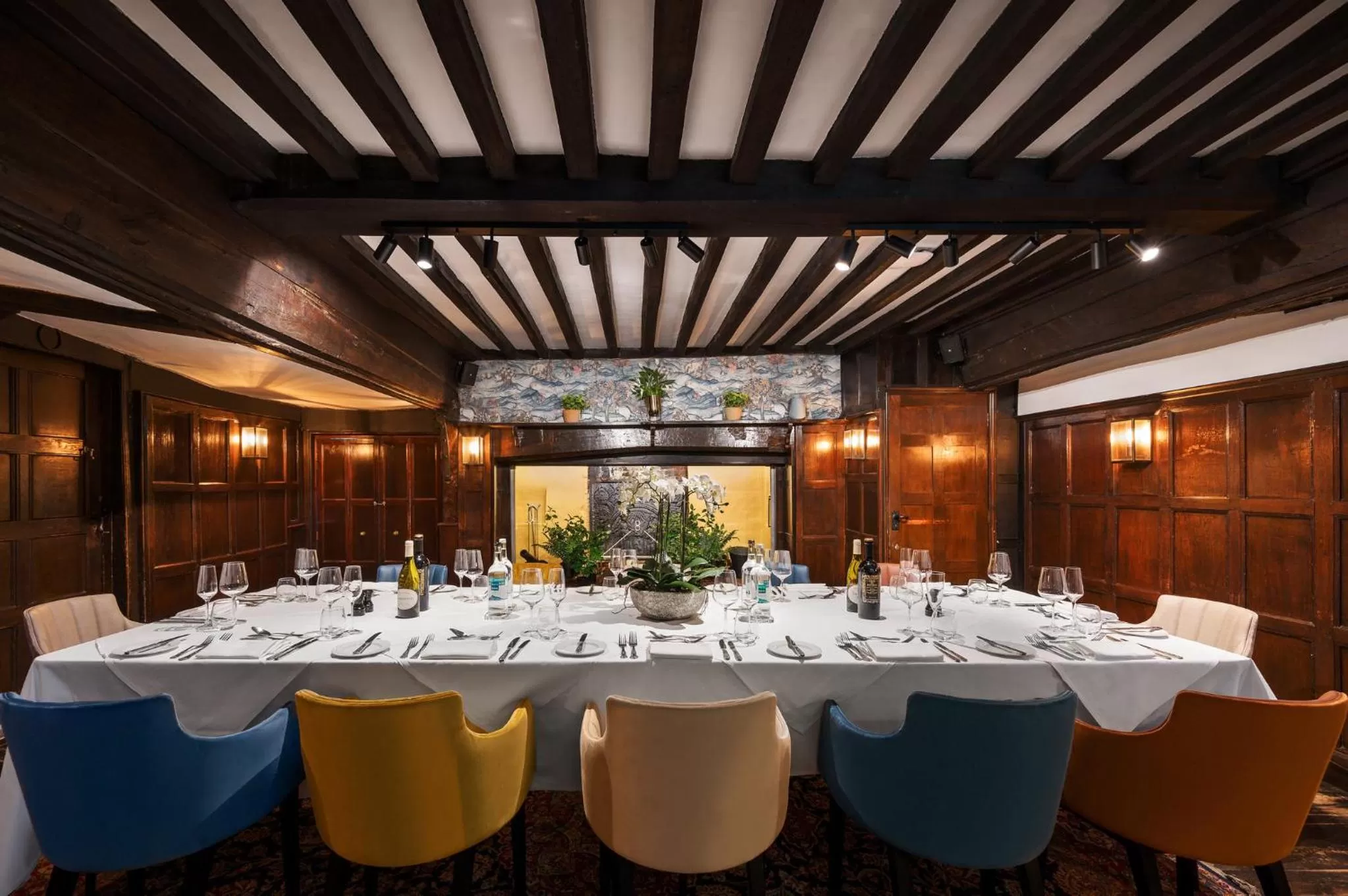 Restaurant/places to eat in voco Lythe Hill Hotel & Spa by IHG