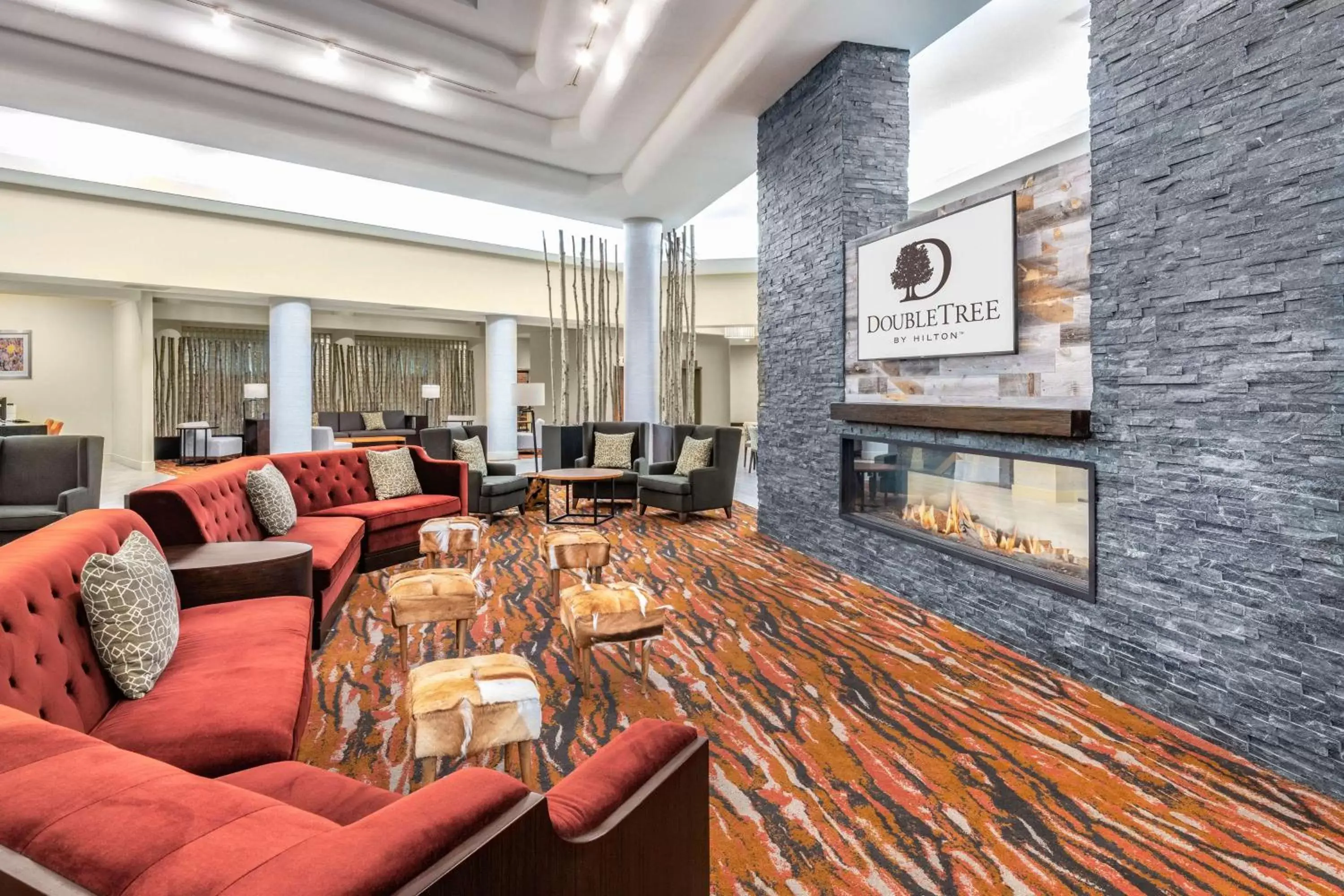 Lobby or reception, Seating Area in DoubleTree by Hilton Hotel Denver - Aurora