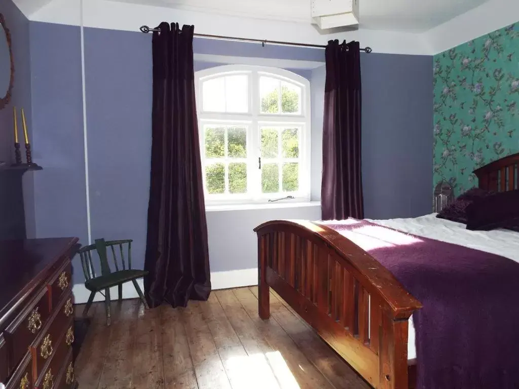 Bedroom, Bed in Old Vicarage B&B