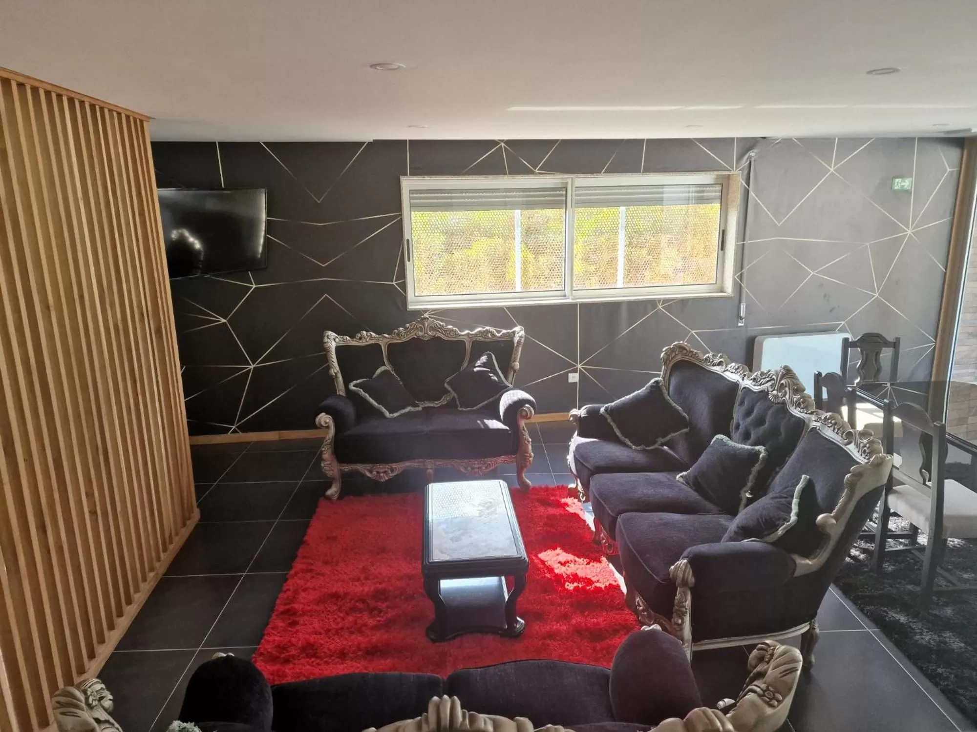 Leonchic - Guest House