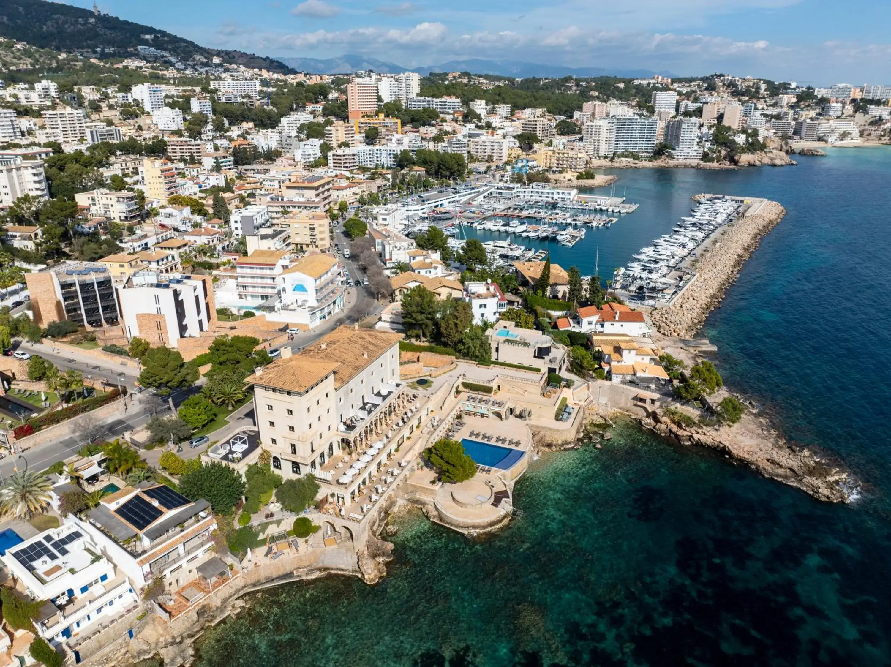 Area and facilities, Bird's-eye View in Hotel Hospes Maricel y Spa