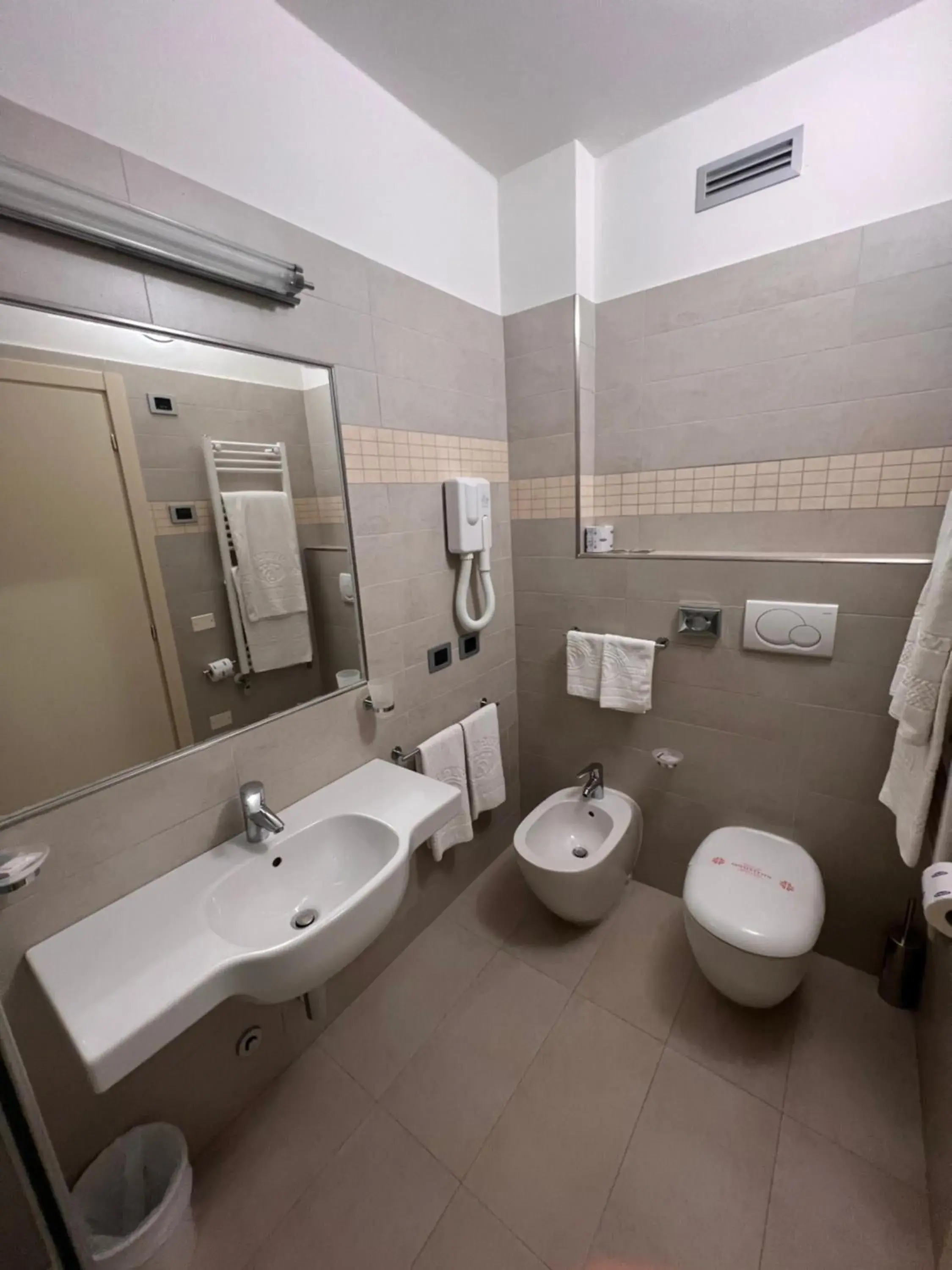 Bathroom in Hotel Dante Family Spa Resort Bathroom in Hotel Dante Family Spa Resort