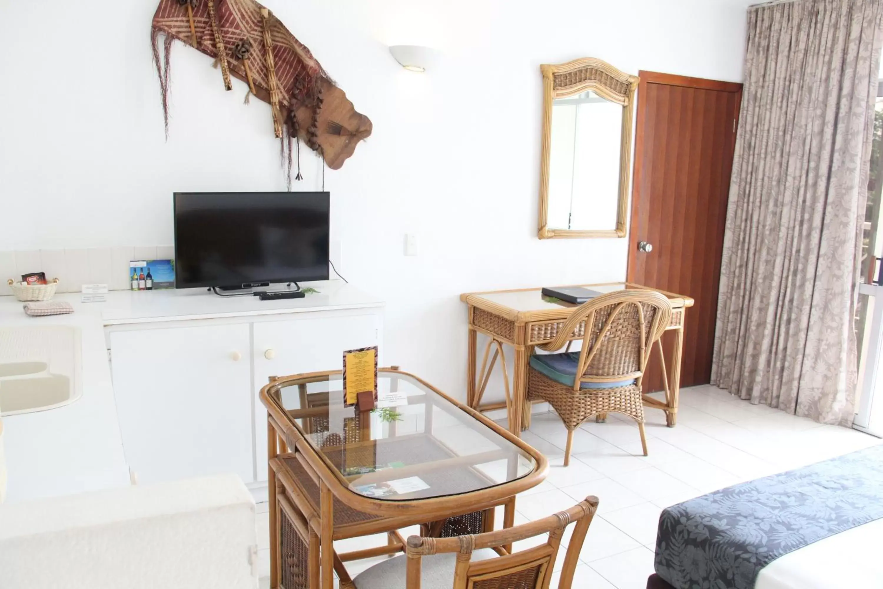 Living room, TV/Entertainment Center in The Melanesian Port Vila