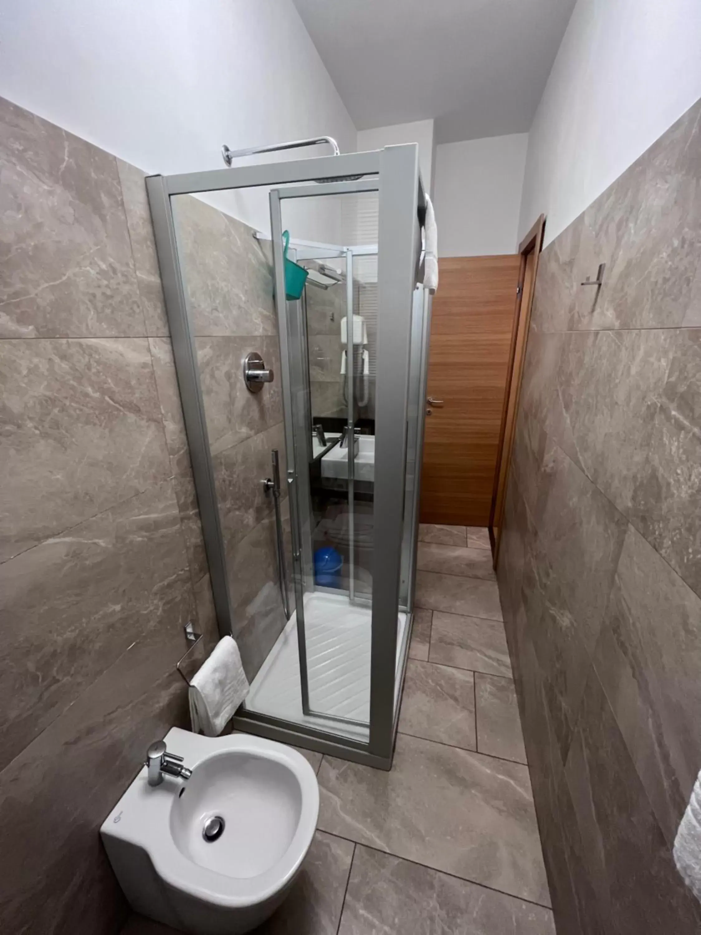 Shower, Bathroom in Residence Star