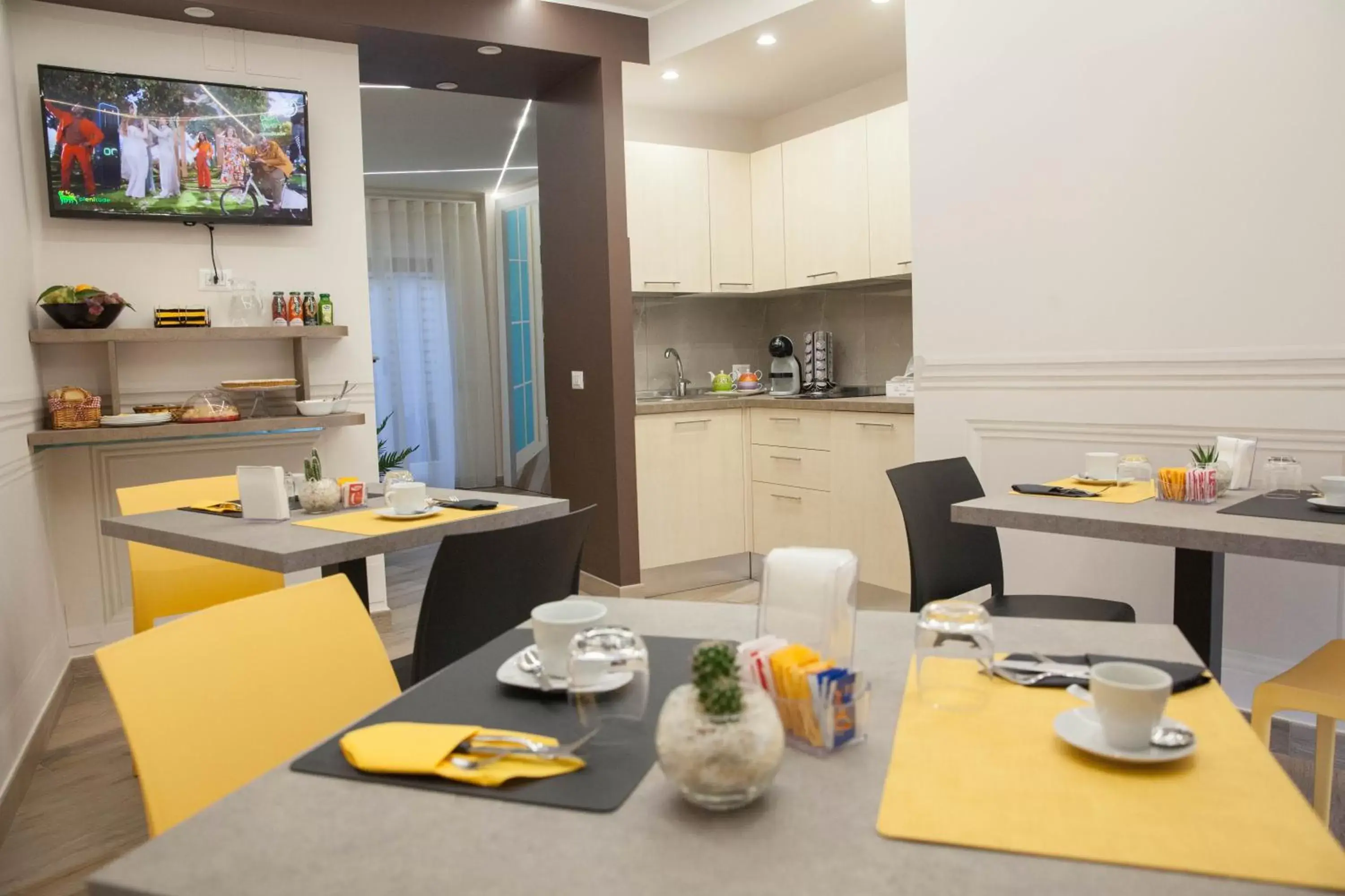 Breakfast, Dining Area in B&B Morelli Home