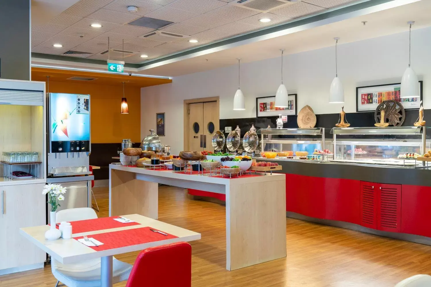 Restaurant/Places to Eat in Ibis Izmir Alsancak