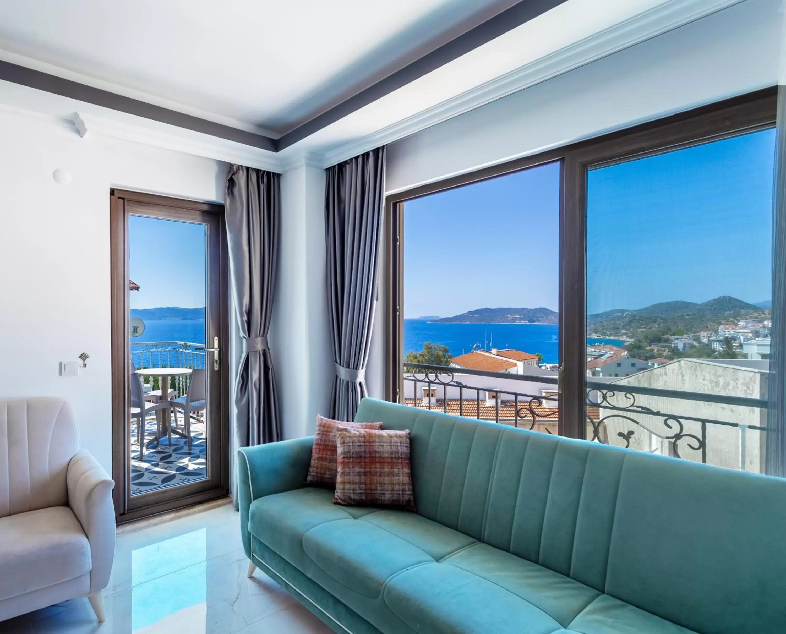 Superior Suite with Sea View in Cedrus Suites Superior Suite with Sea View in Cedrus Suites