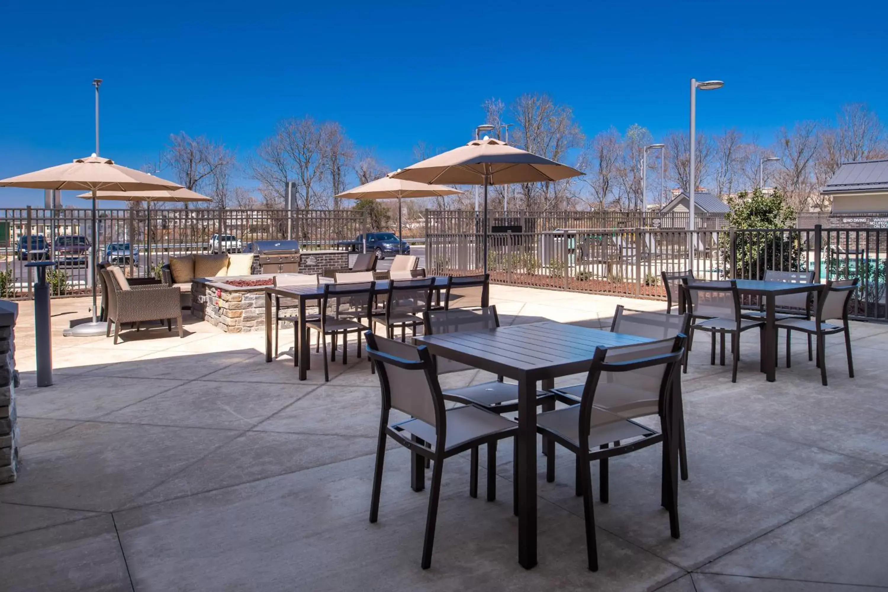 Property building, Restaurant/Places to Eat in Residence Inn by Marriott Charlotte Steele Creek