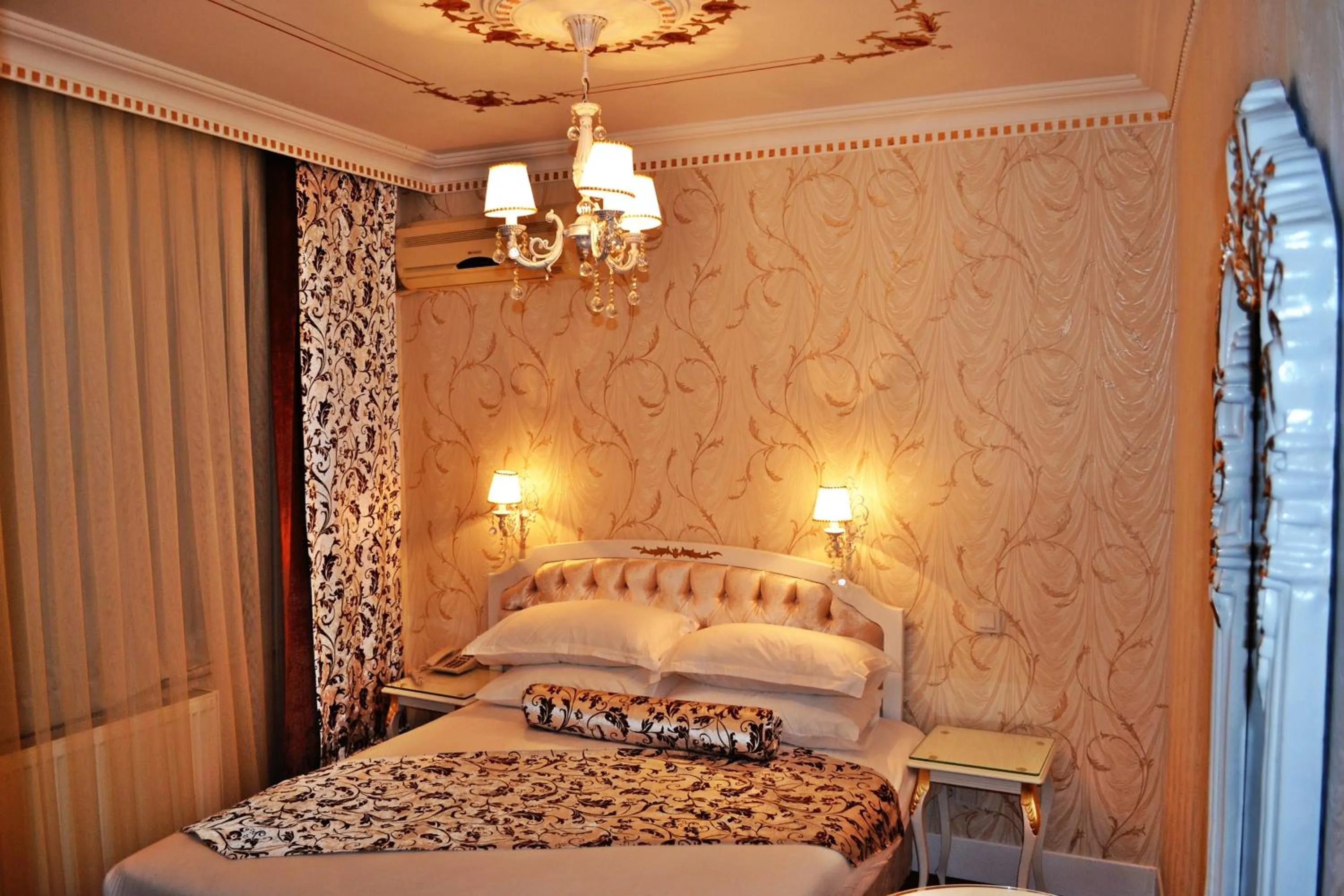 Standard Double or Twin Room in Alyon Hotel Taksim