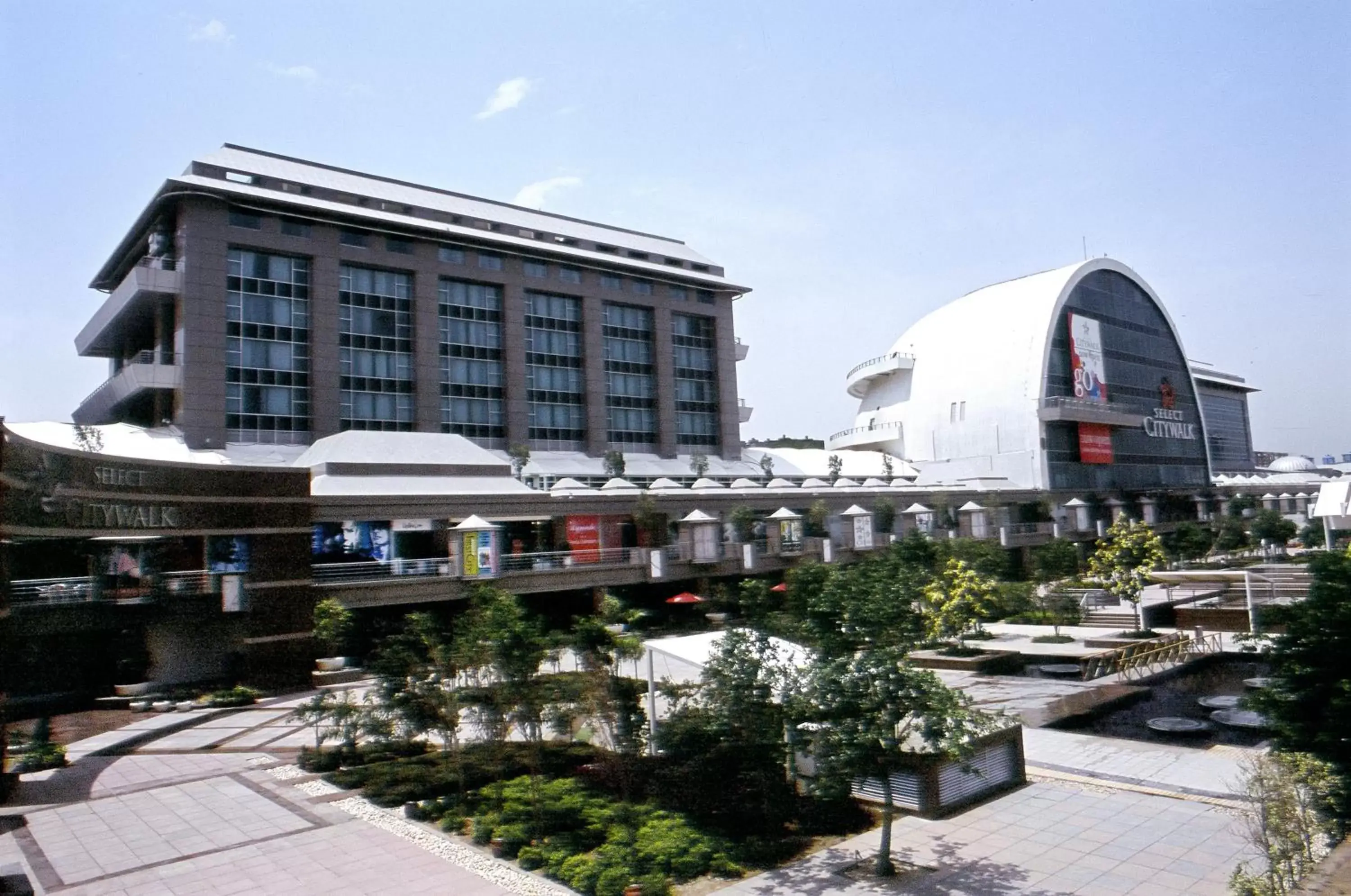 Facade/entrance, Property Building in Svelte Hotel and Personal Suites