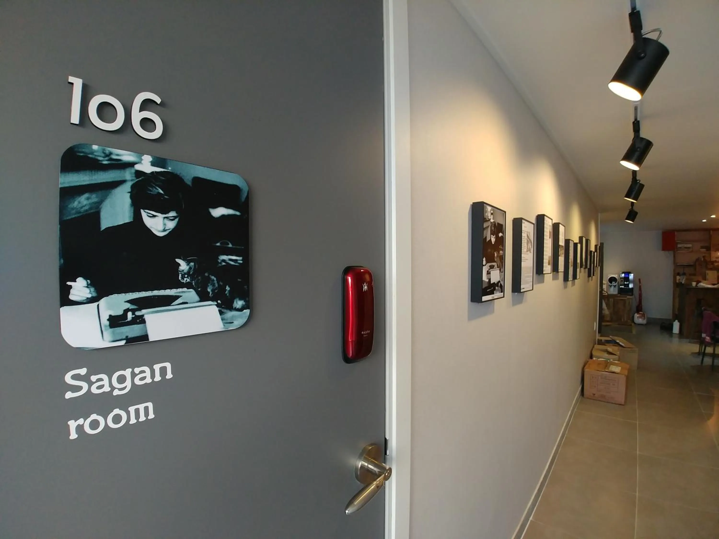 Entertainment in Bomgoro Guesthouse