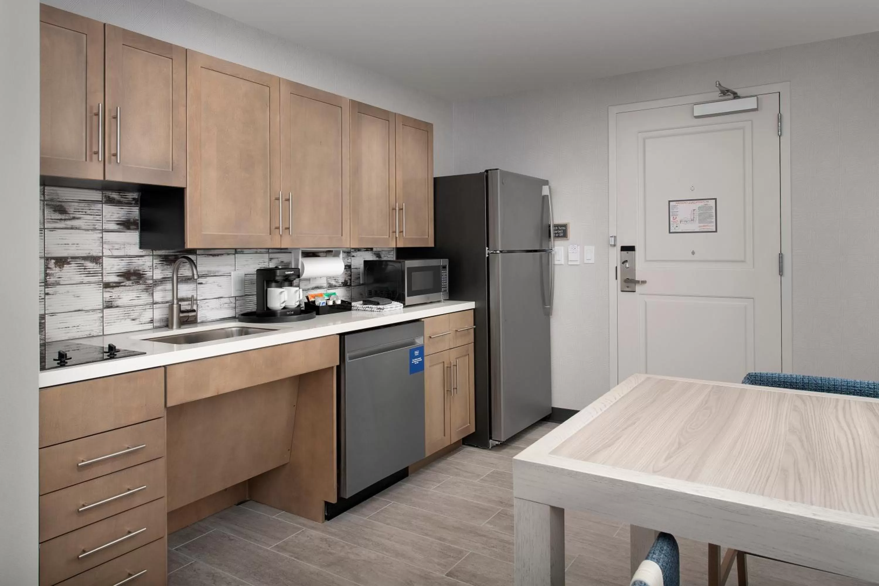 Kitchen or kitchenette in Homewood Suites By Hilton Destin