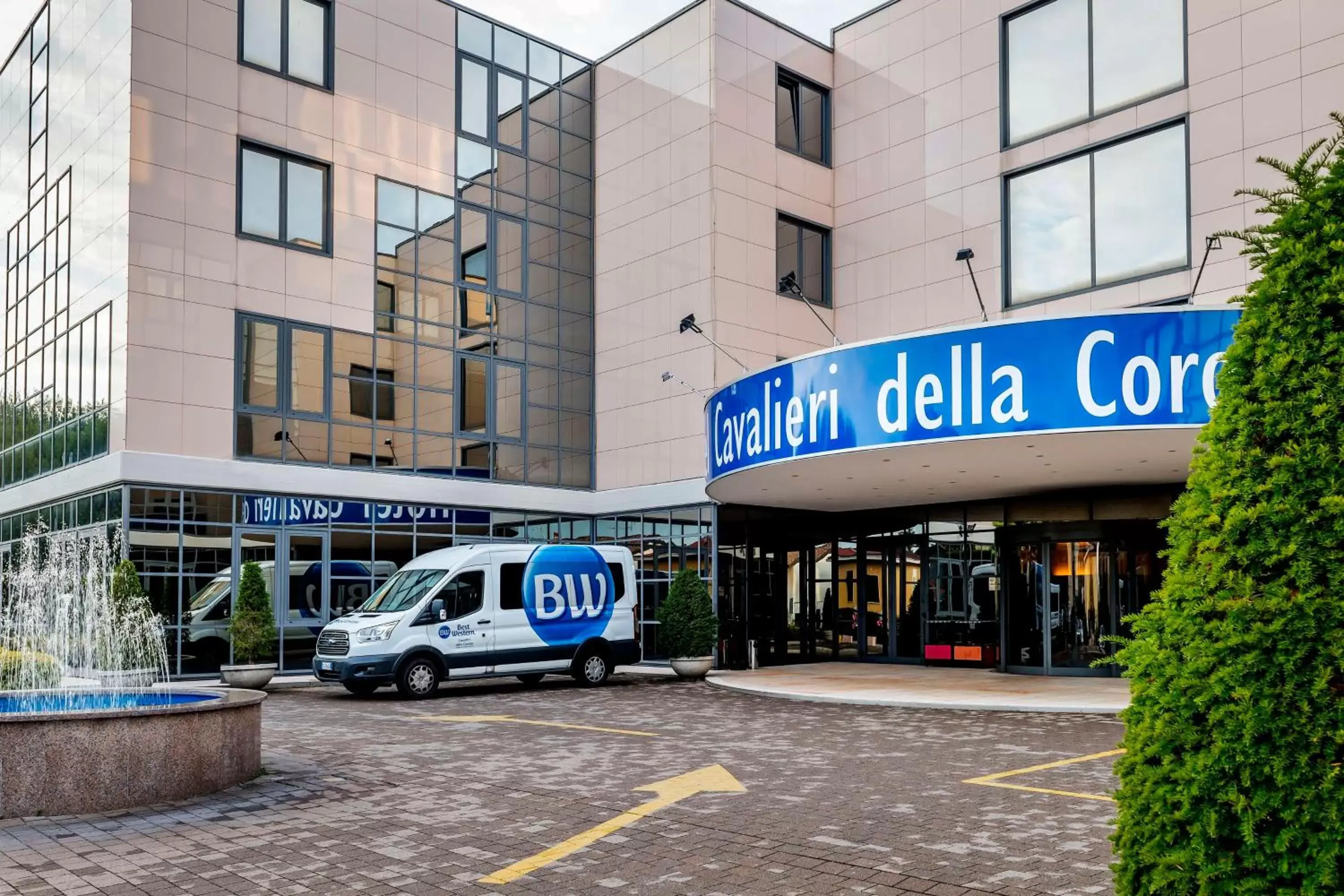 Property building in Best Western Cavalieri Della Corona Property building in Best Western Cavalieri Della Corona