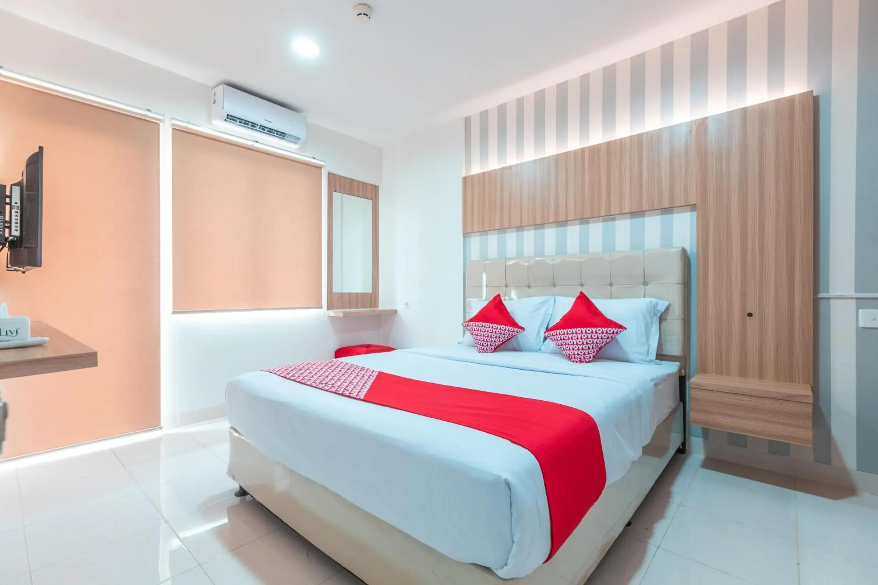 Bedroom, Bed in OYO 1948 Apartement Sentul Tower