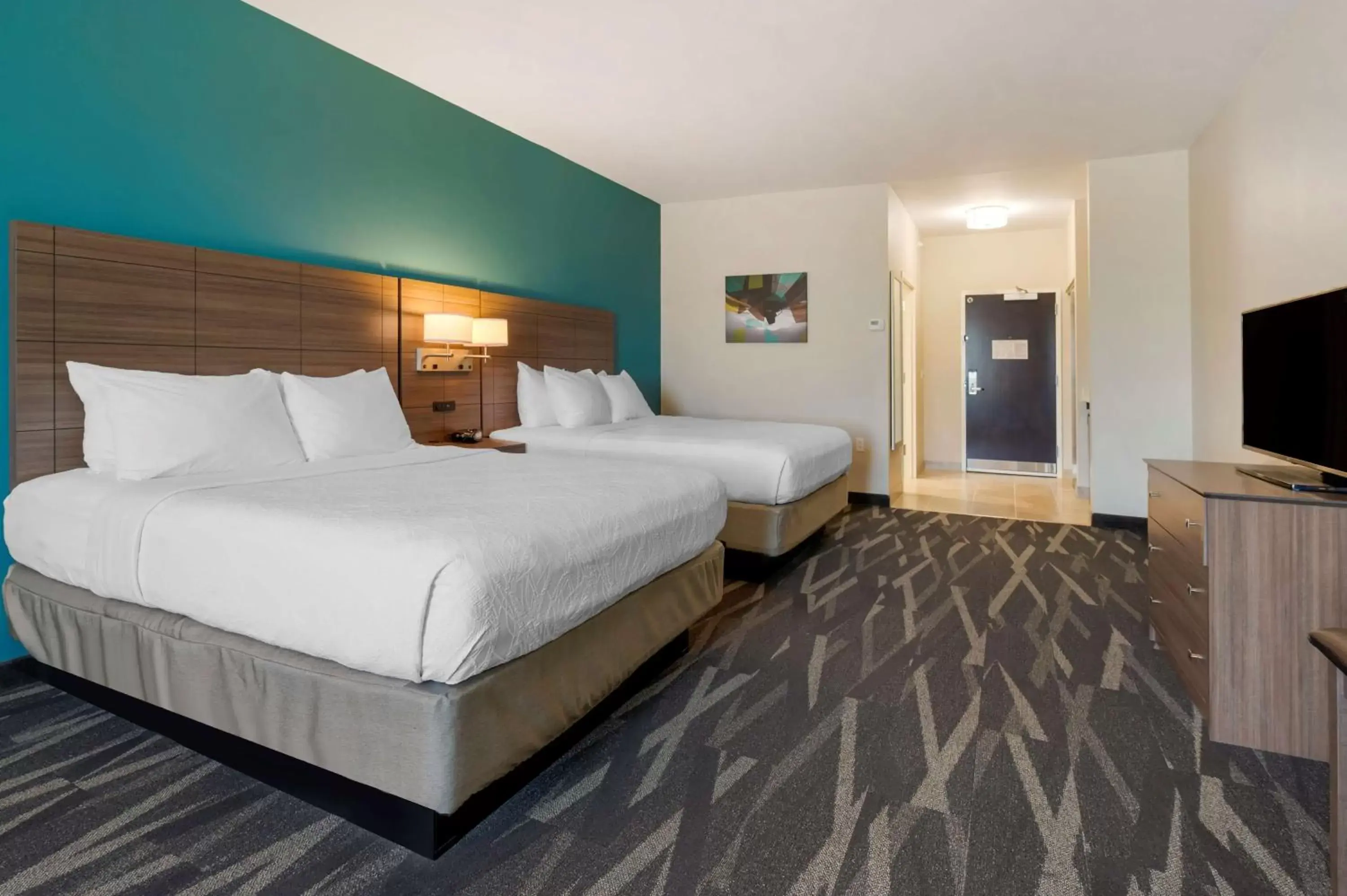 Bedroom, Bed in Best Western Plus Centralia Hotel & Suites