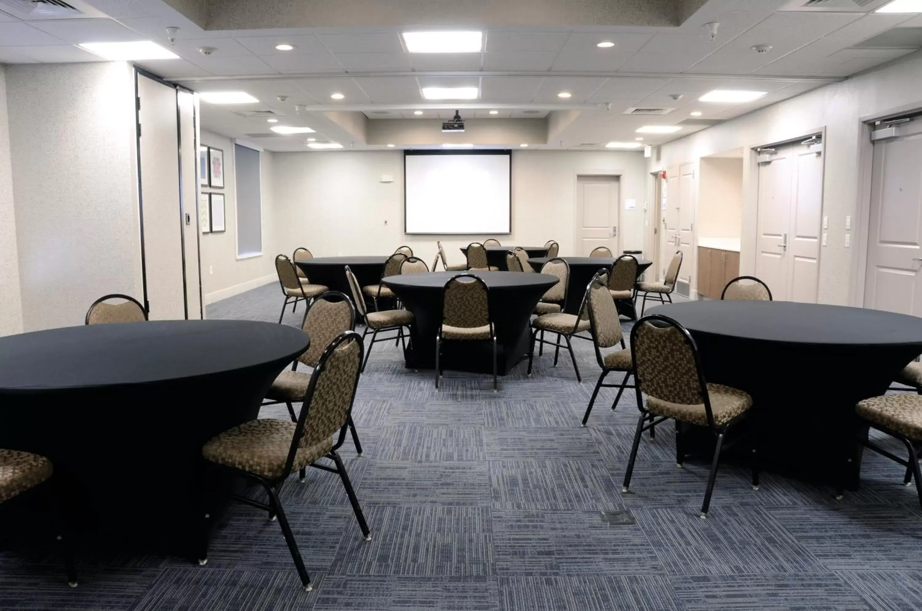 Meeting/conference room in Holiday Inn Express Hotel & Suites Mount Juliet - Nashville Area, an IHG Hotel