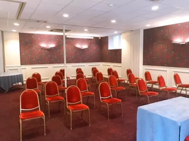Meeting/conference room in Logis Hotel Darcy Dijon Centre