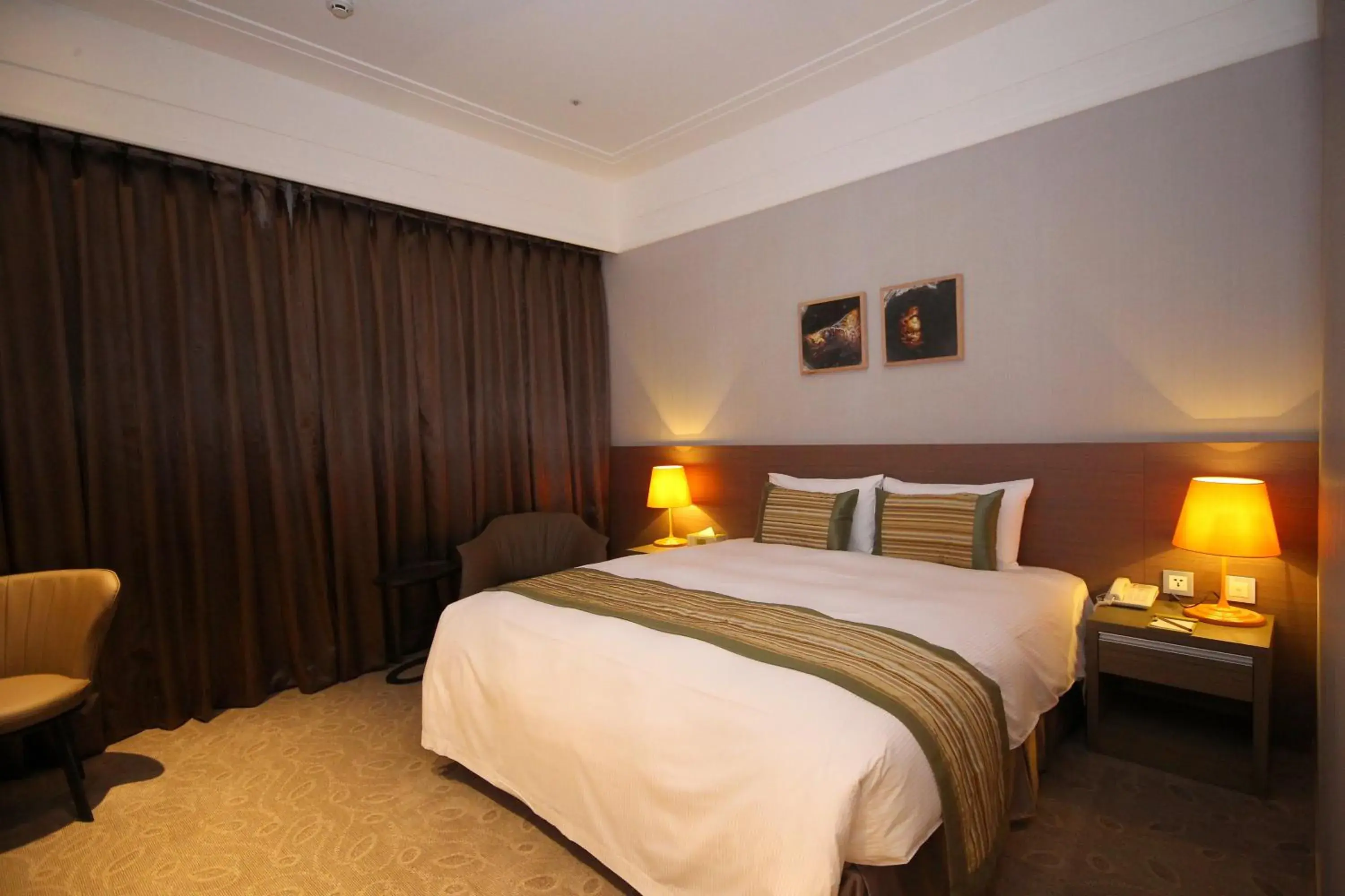 Photo of the whole room, Bed in Grace Hotel Zhonghe