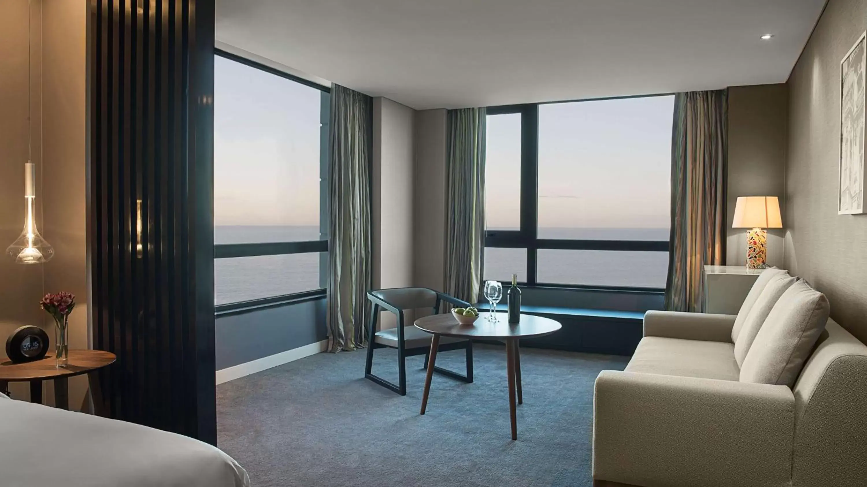 Photo of the whole room, Sea View in Hyatt Centric Montevideo