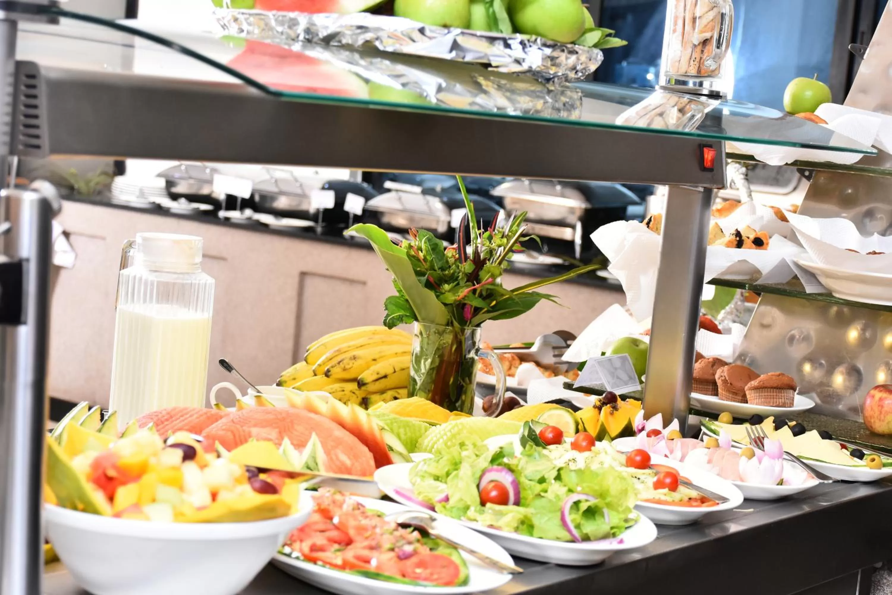 Continental breakfast in La Maison Royale