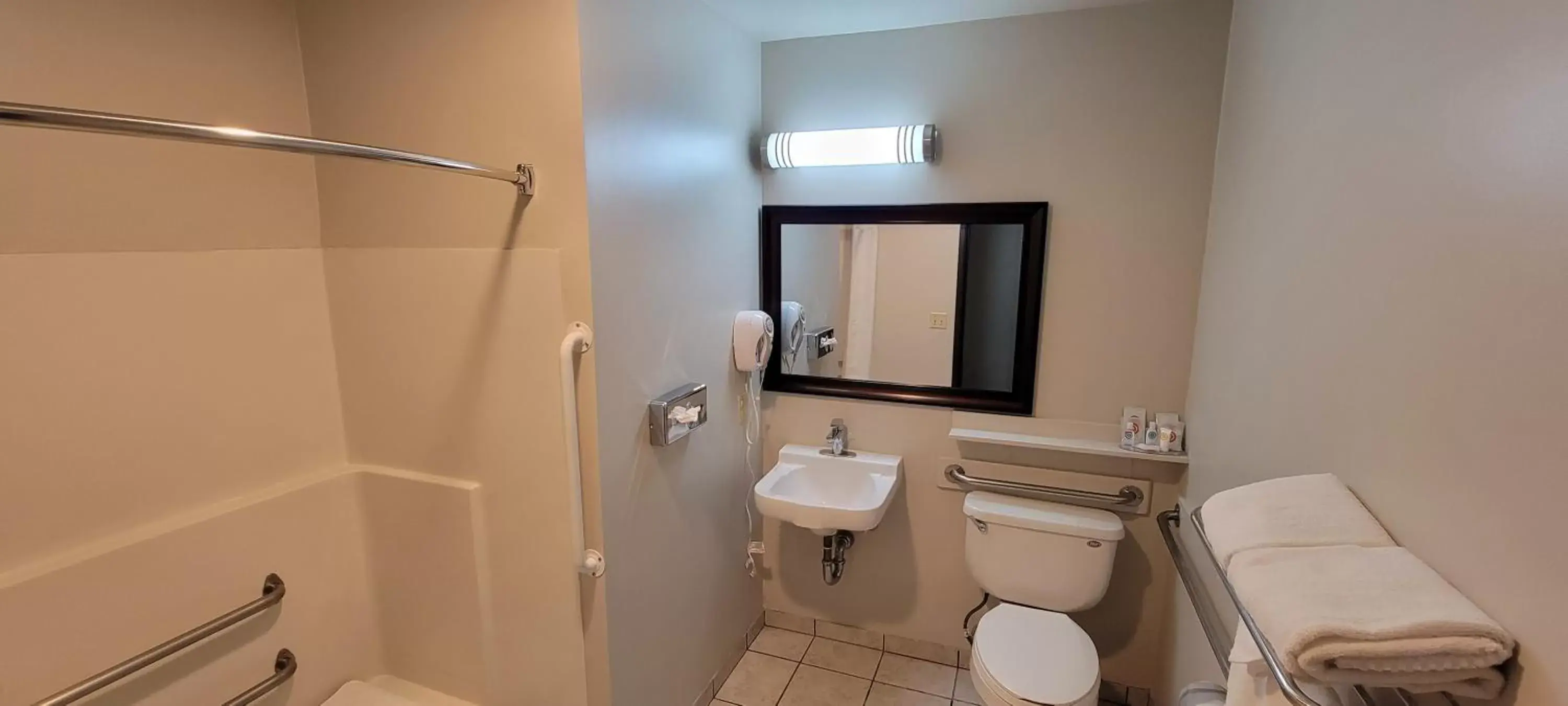 Bathroom in Quality Inn & Suites Fresno Northwest