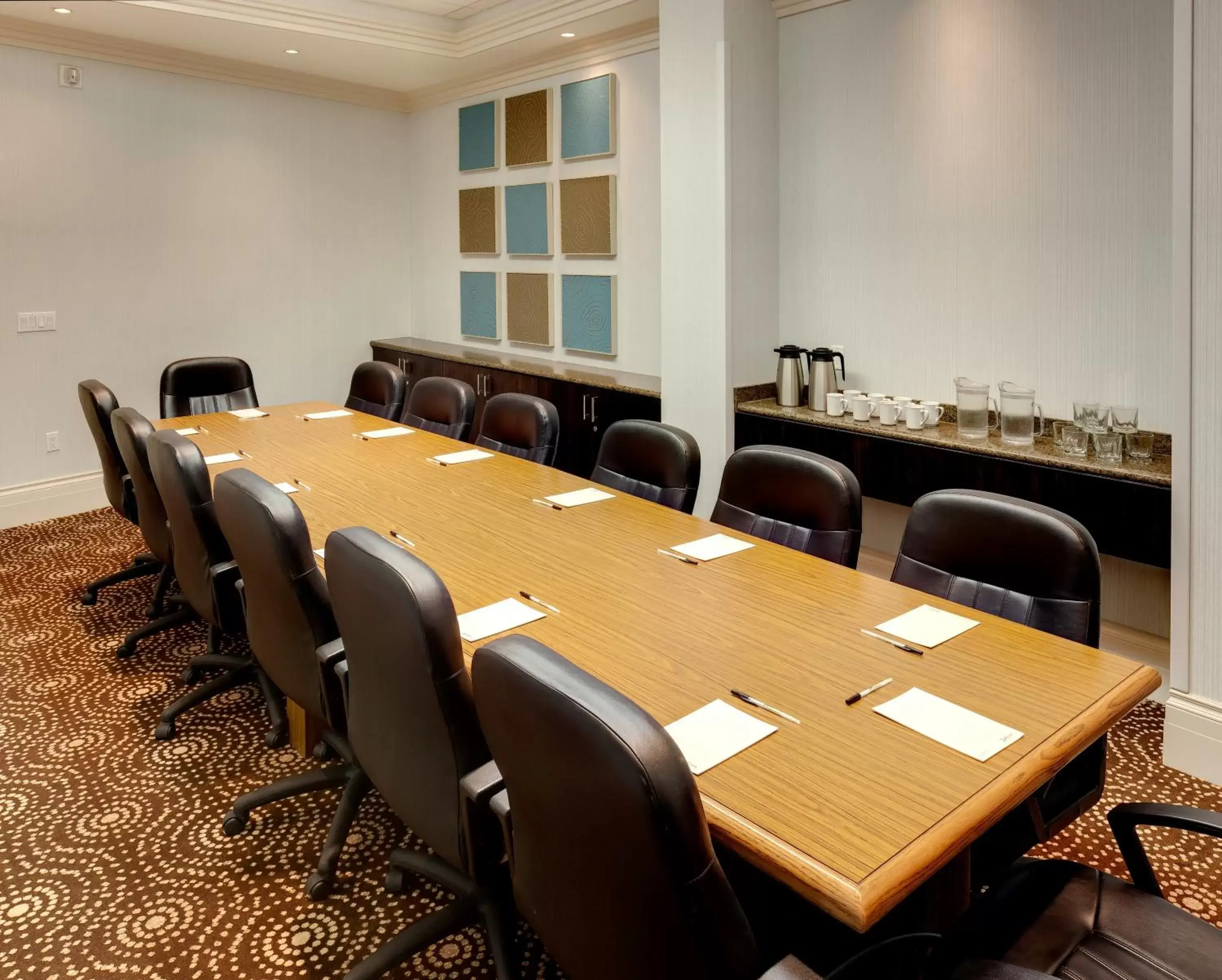 Business facilities in Radisson Hotel & Suites Fallsview