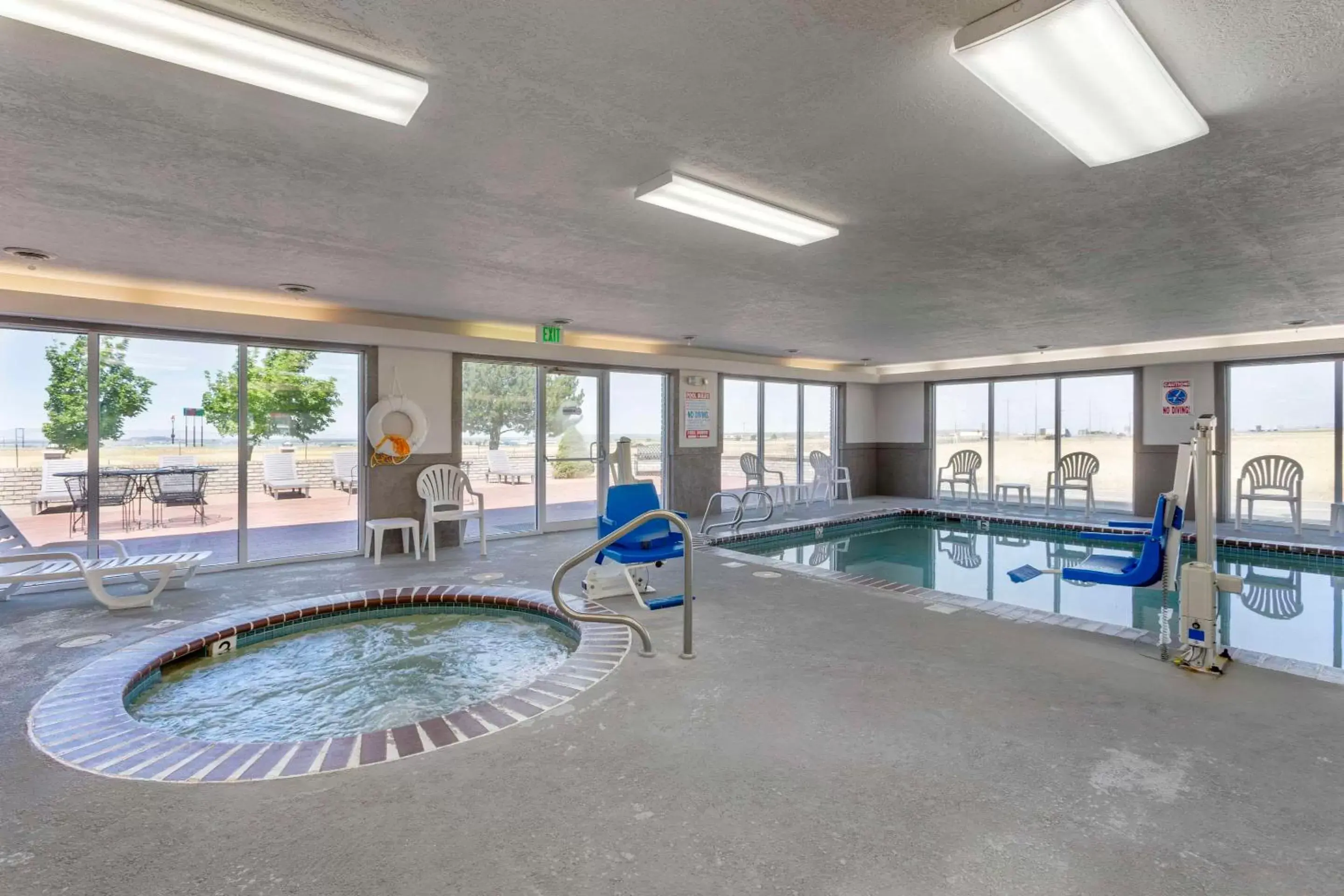Swimming Pool in Quality Inn & Suites Fillmore I-15