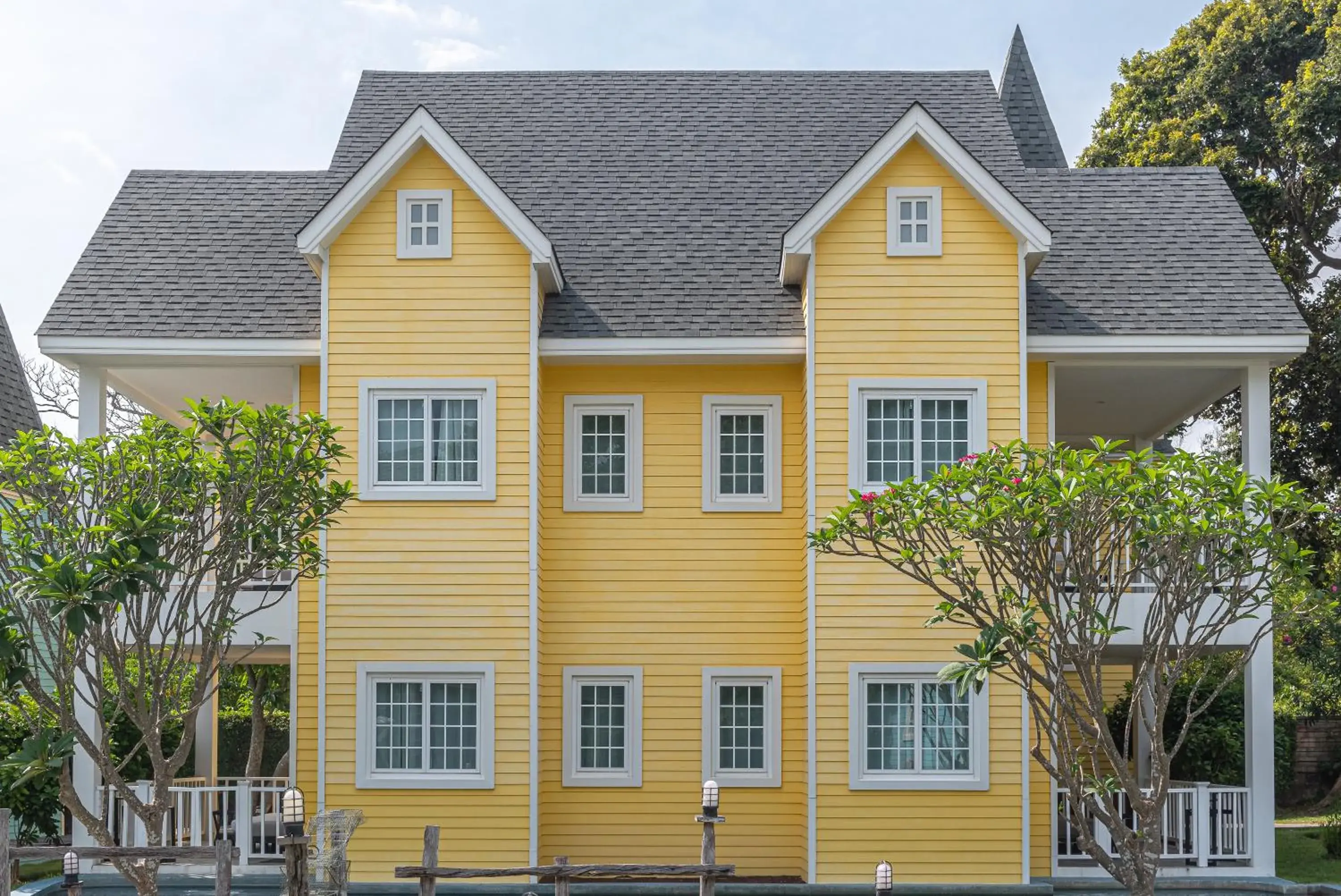 Property Building in Peggy's Cove Resort