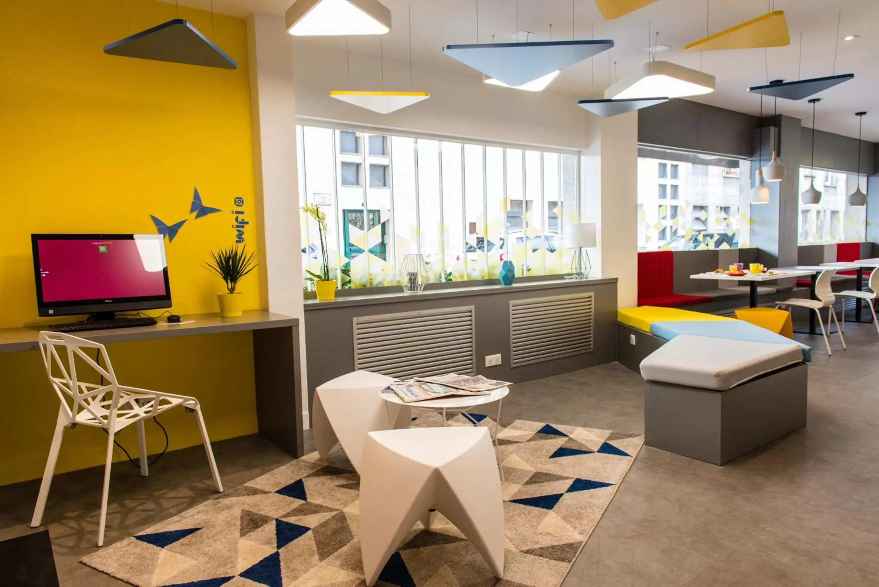Lobby or reception in Ibis Styles Rouen Centre Cathédrale