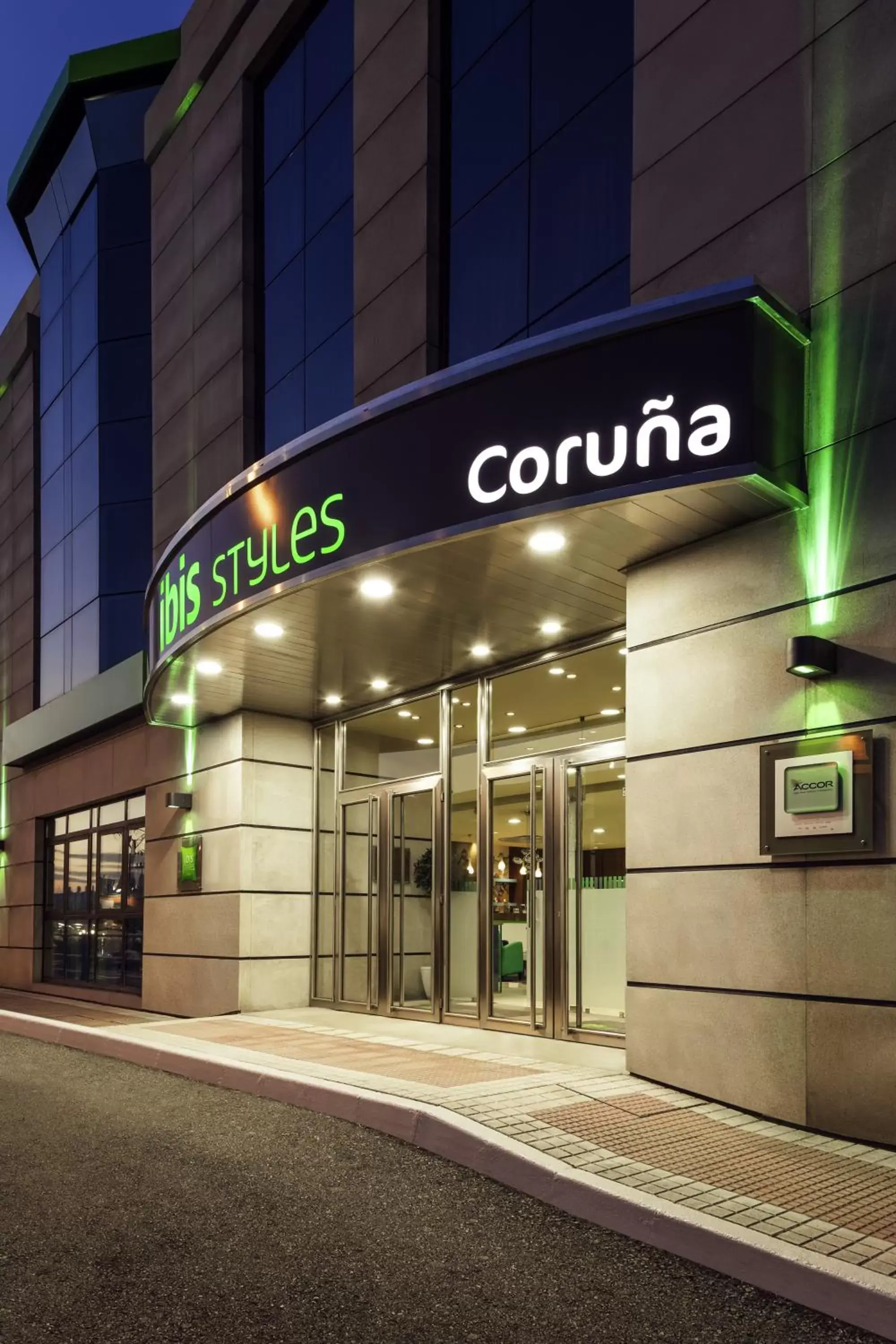 Facade/entrance in Ibis Styles A Coruna