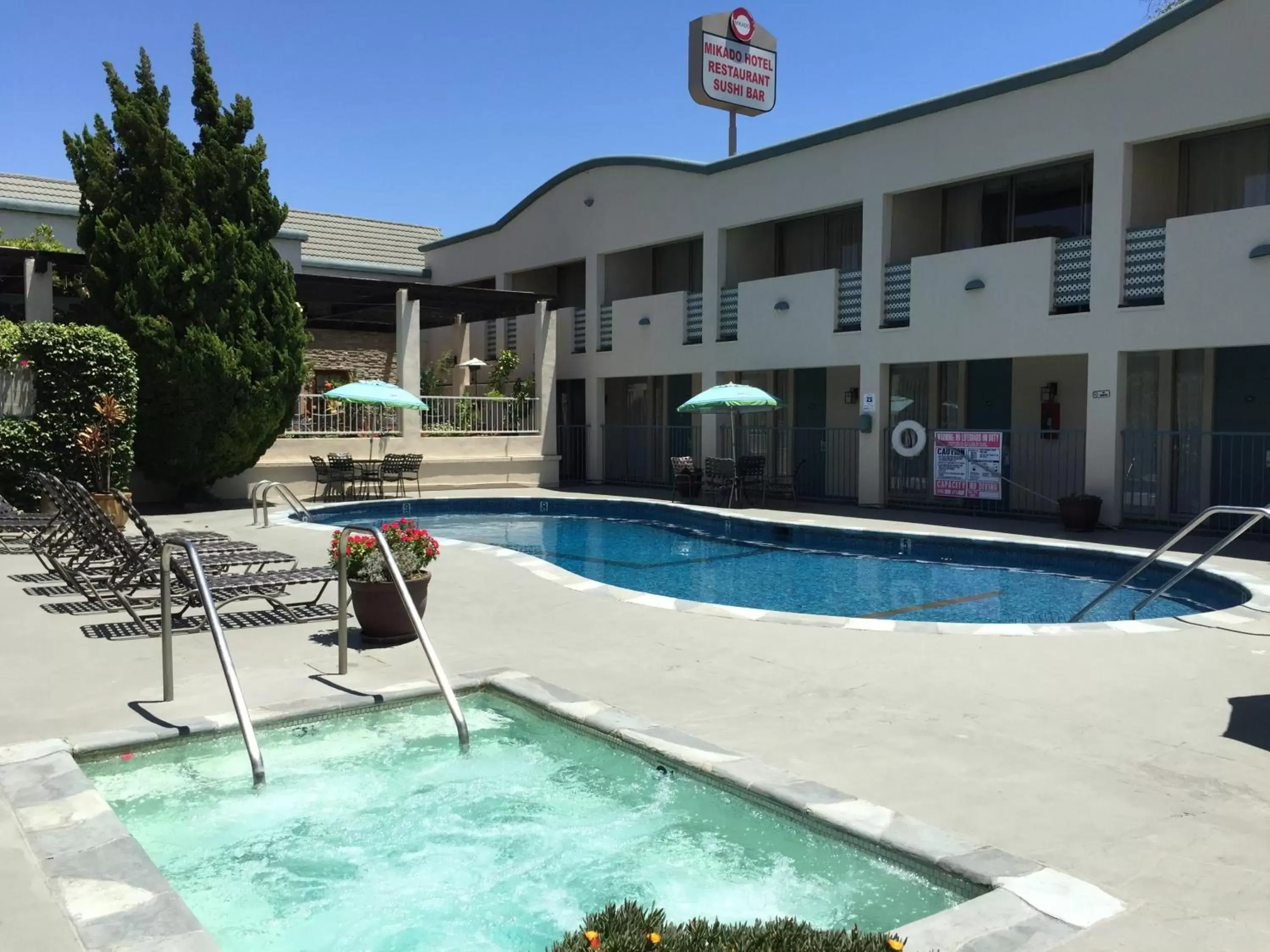 Pool view in Mikado Hotel Pool view in Mikado Hotel
