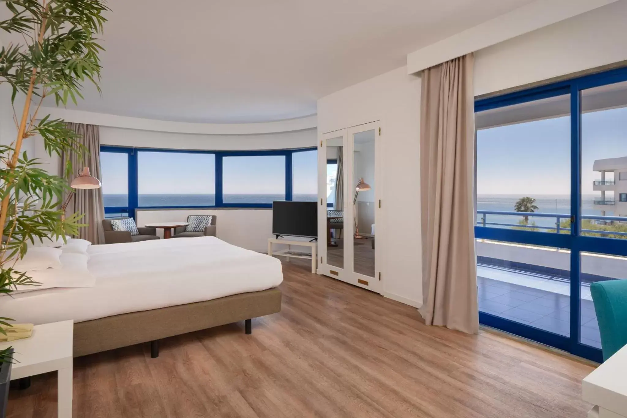 Bedroom, Sea View in Hotel Pestana Cascais Ocean & Conference Aparthotel