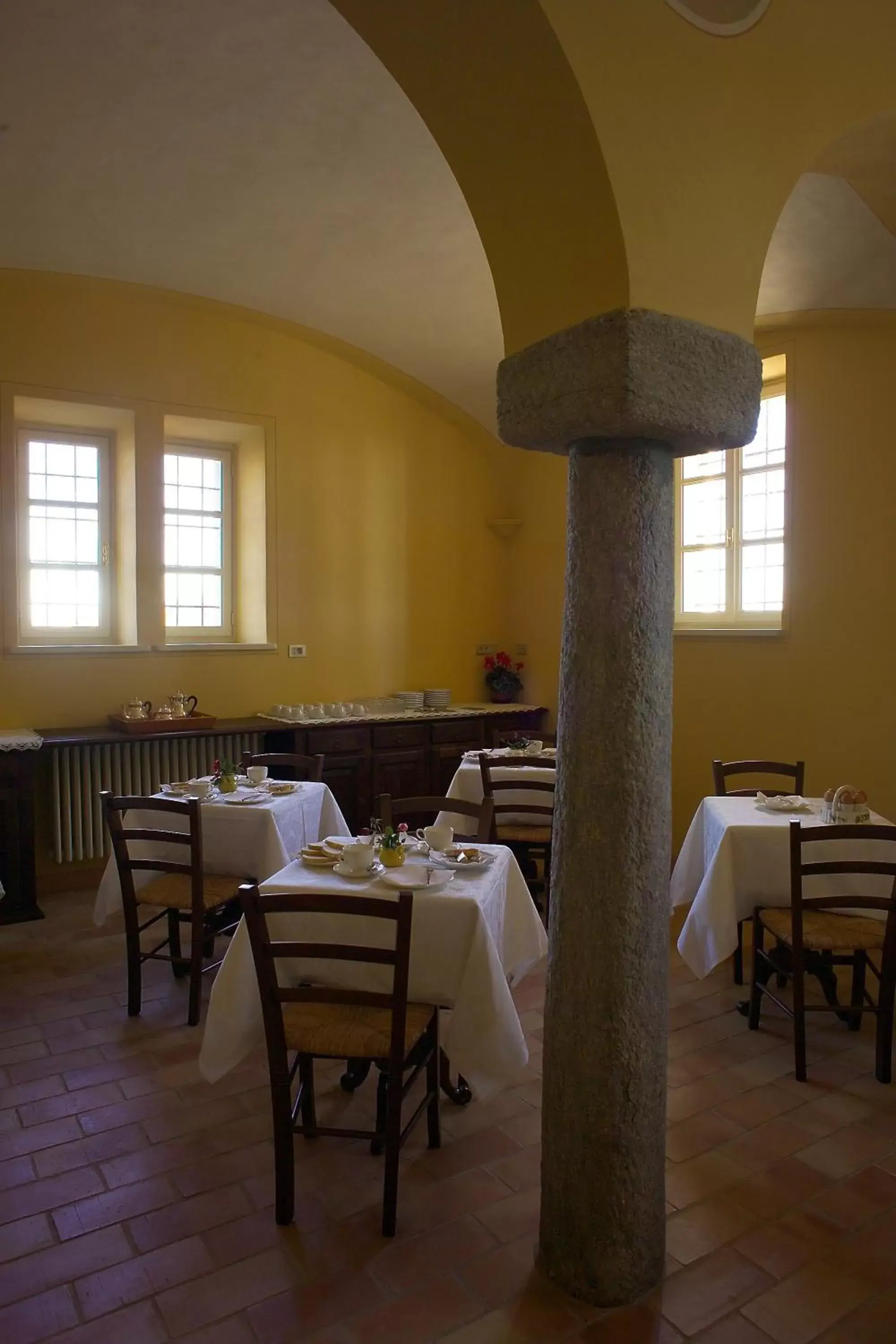 Breakfast, Restaurant/Places to Eat in Agriturismo Il Torrione