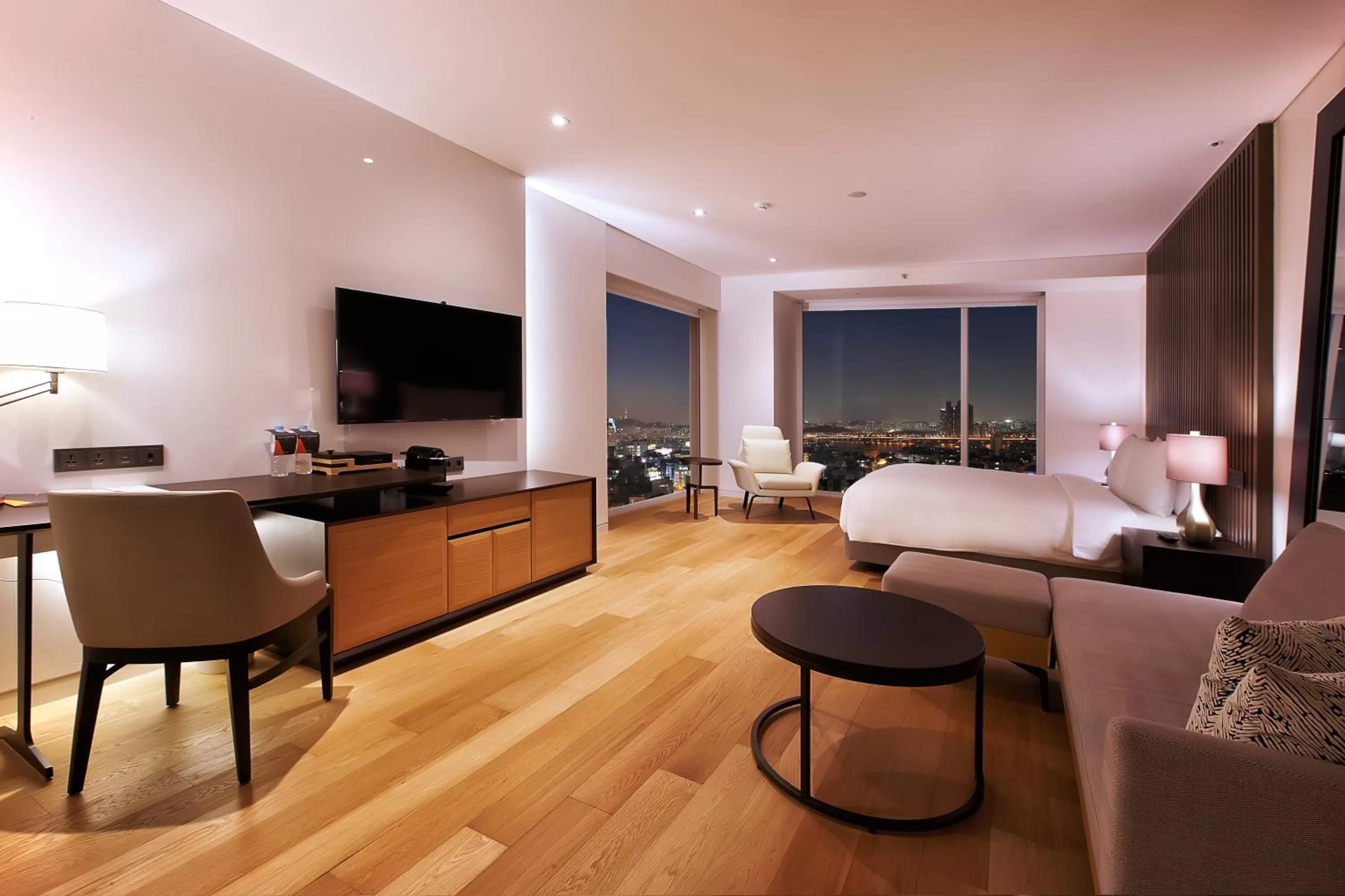 Decorative detail, Bed in Hotel Entra Gangnam