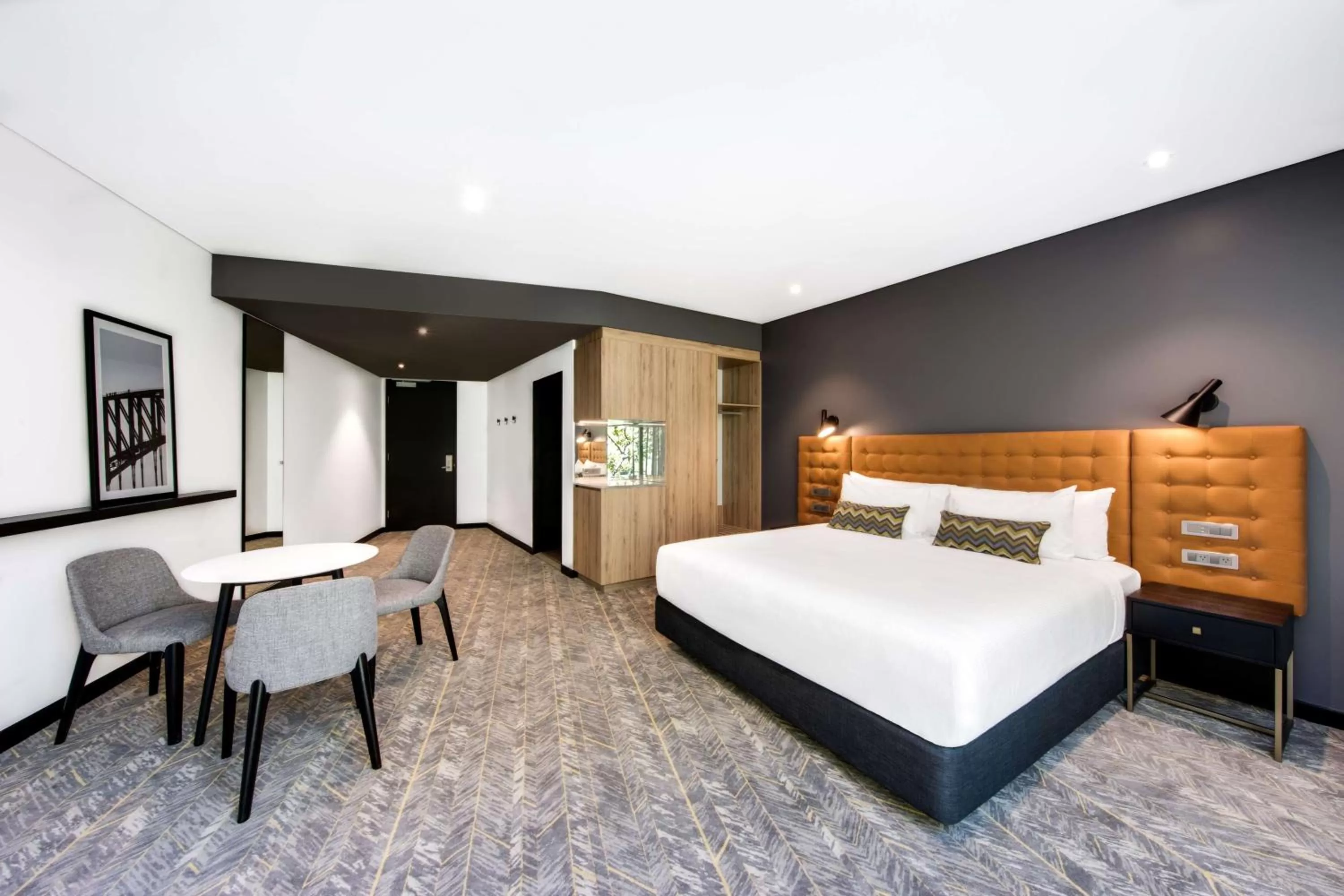 Bedroom, Bed in Vibe Hotel North Sydney