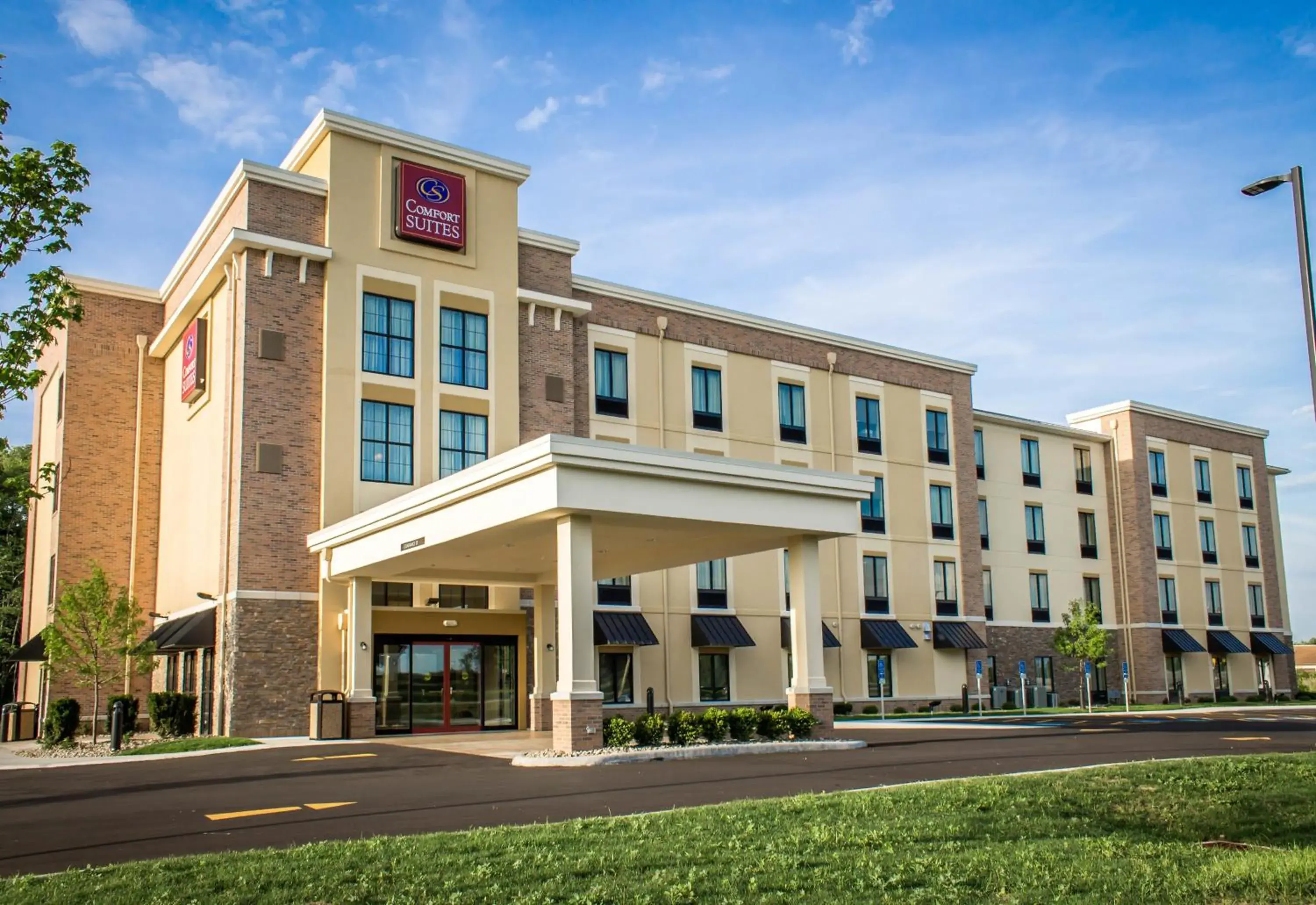 Facade/entrance, Property Building in Comfort Suites Hartville-North Canton