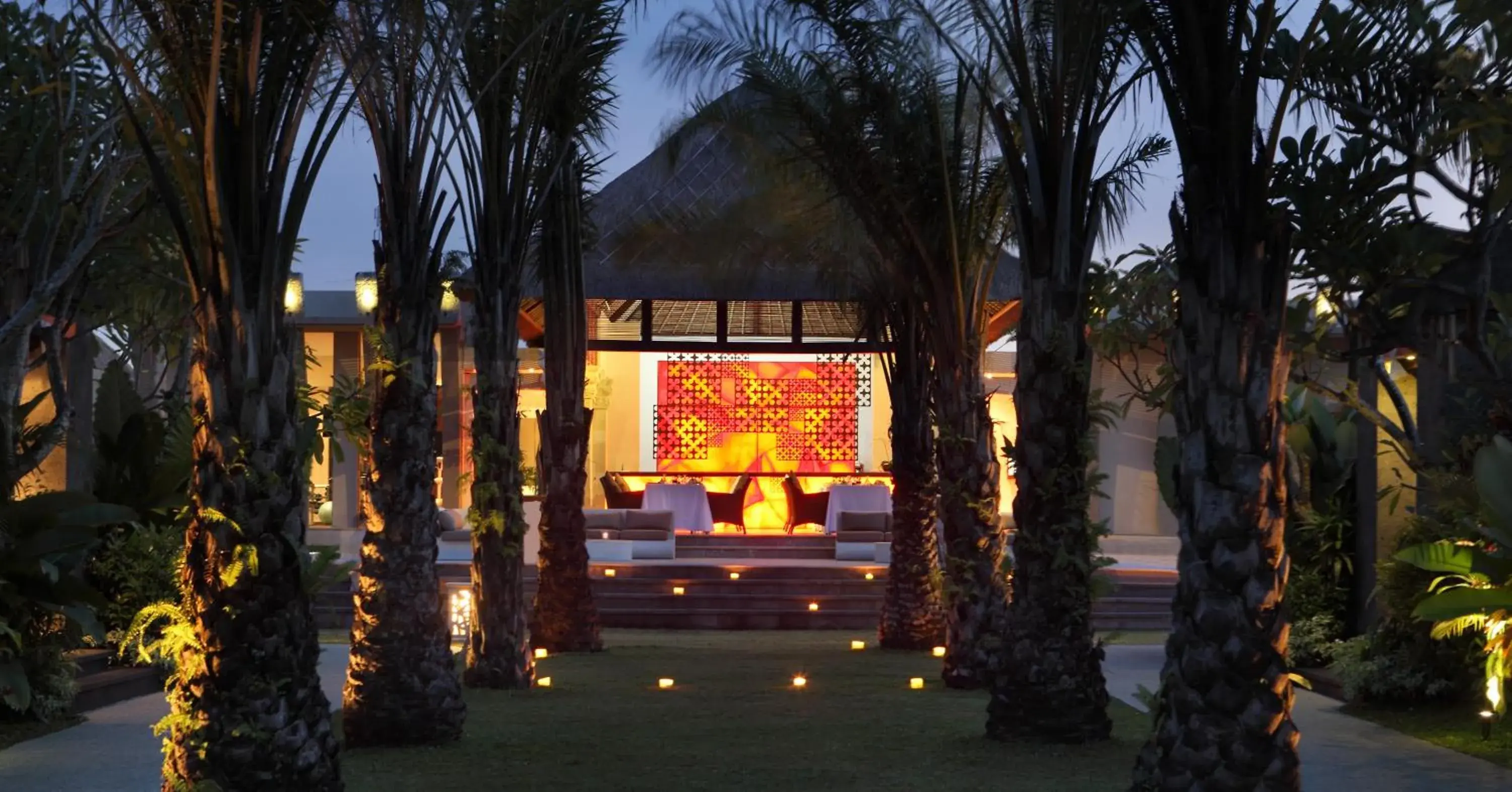 Restaurant/places to eat in Mahagiri Villas Sanur