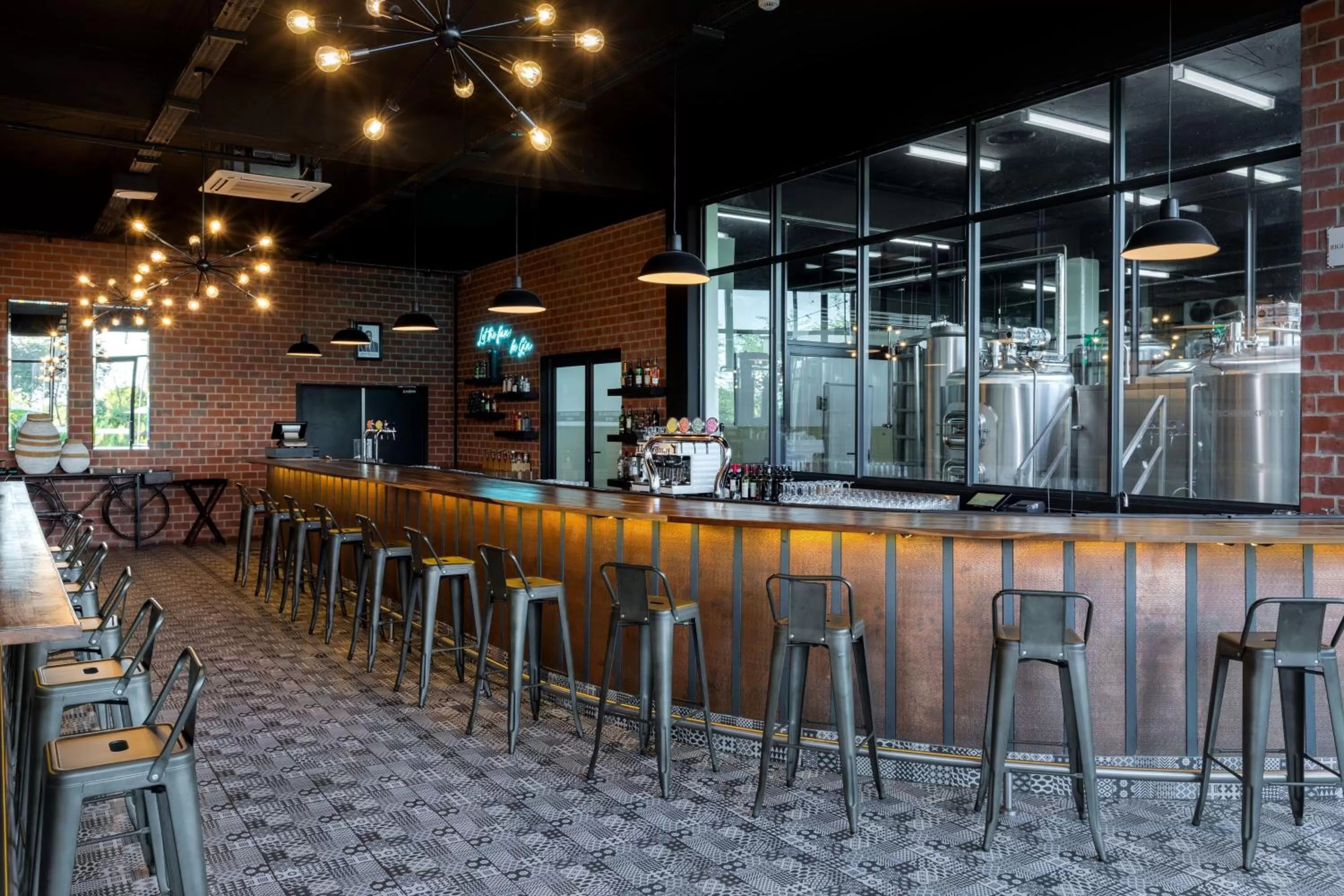 Lounge or bar in Ciêla, Lusaka, a Tribute Portfolio Resort and Spa