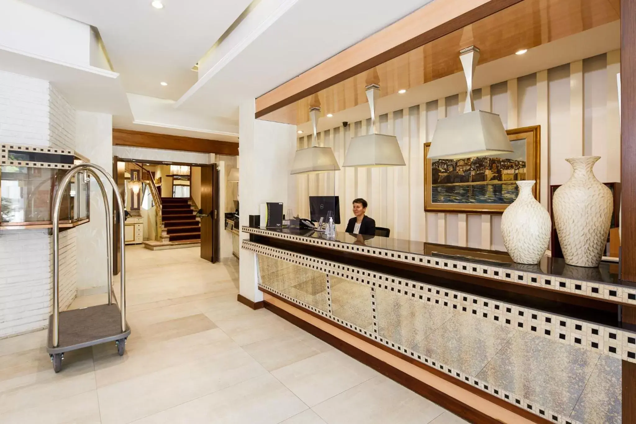 Lobby or reception in Sercotel Hotel President