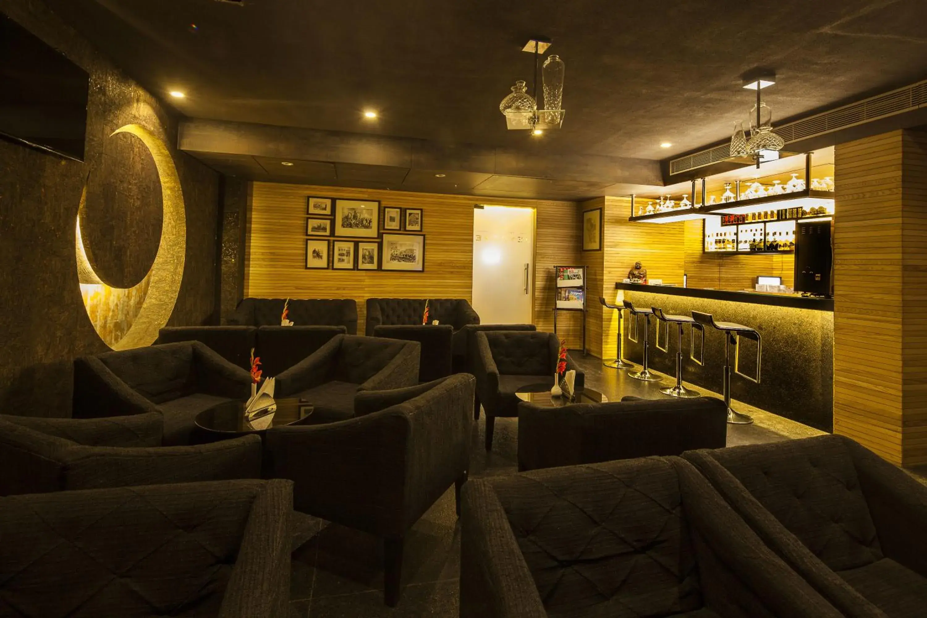 Lounge or bar, Lounge/Bar in Vesta Maurya Palace