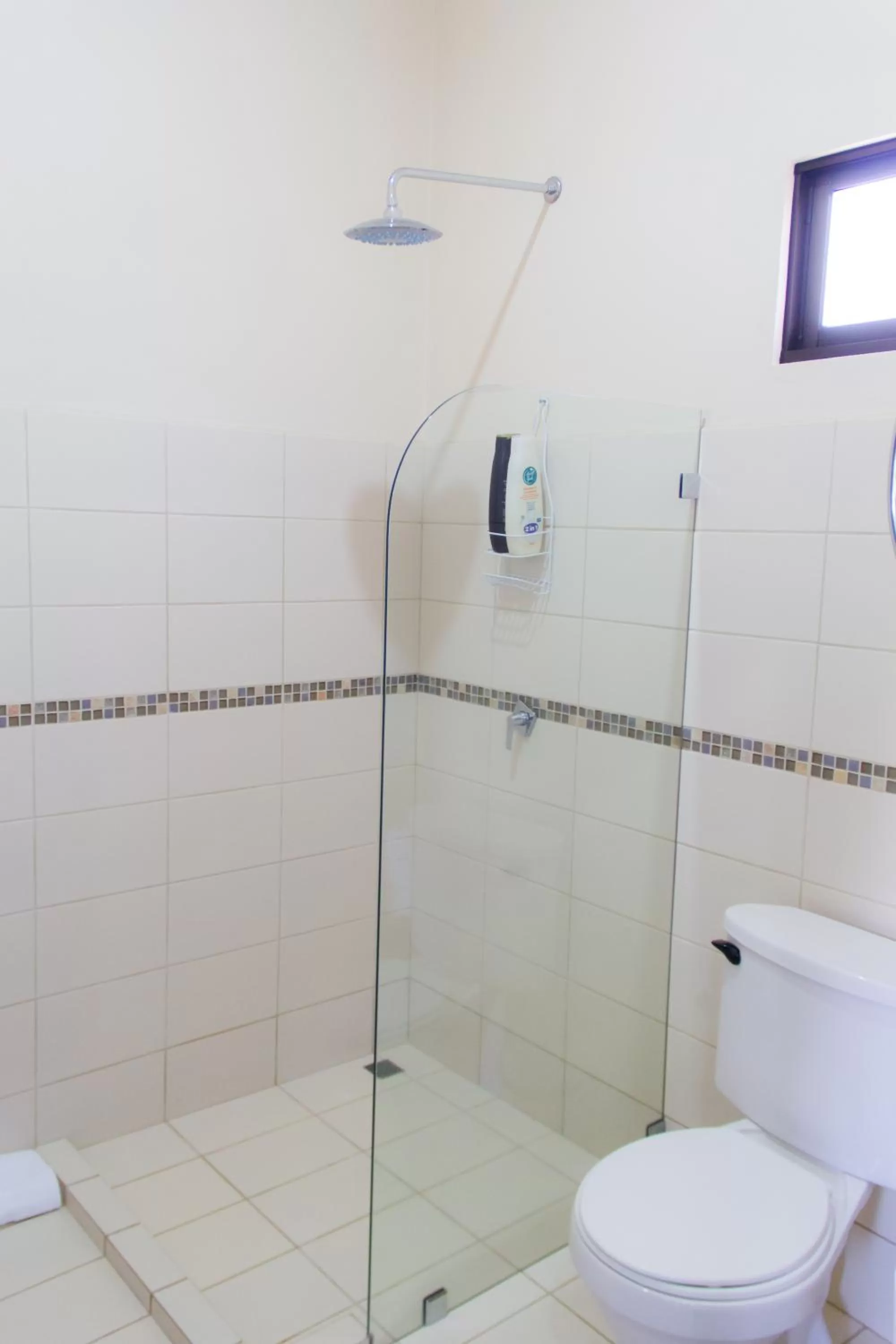 Bathroom in Terida Airport B&B