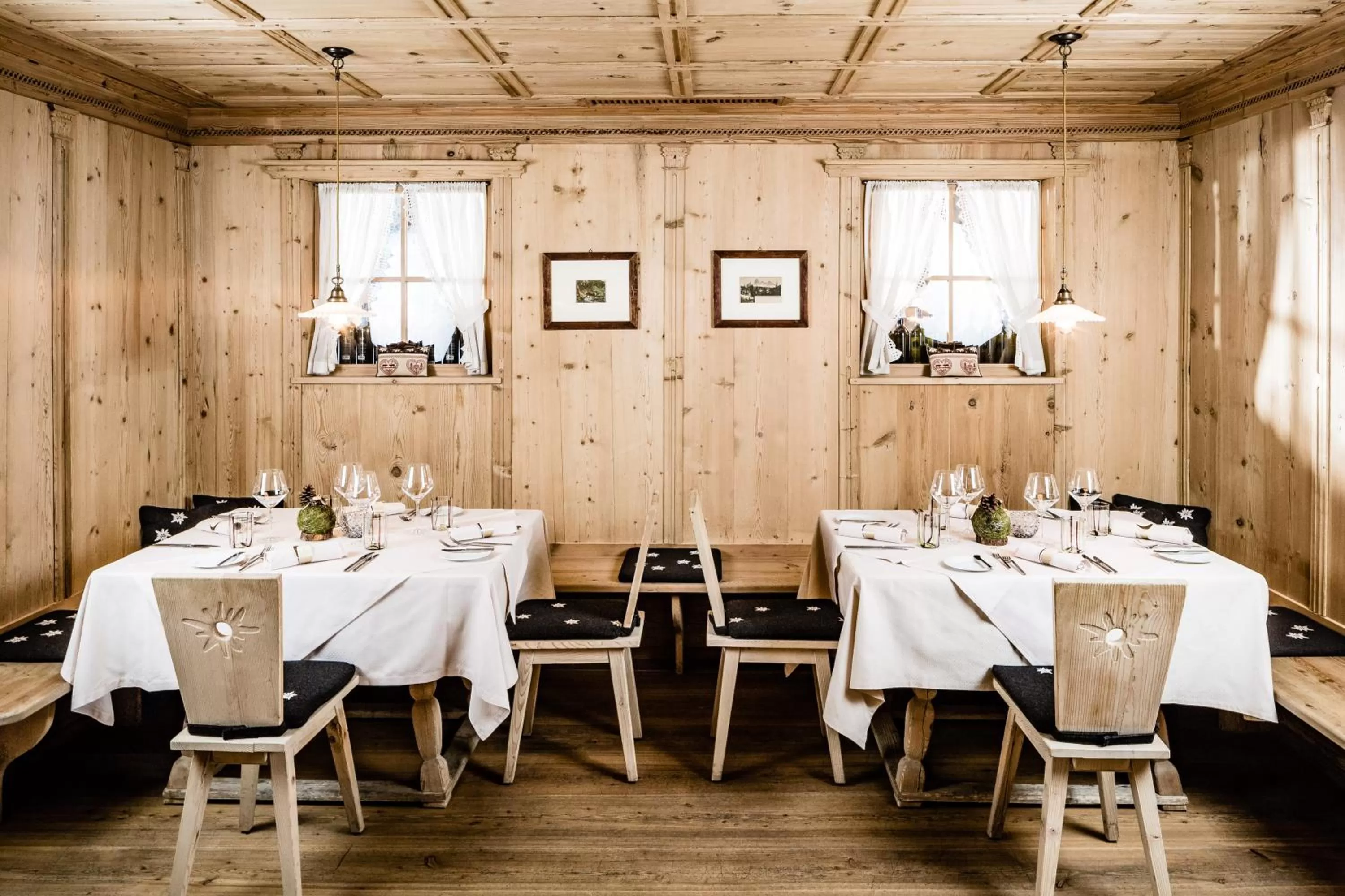 Restaurant/places to eat in Boutique Hotel Nives - Luxury & Design in the Dolomites