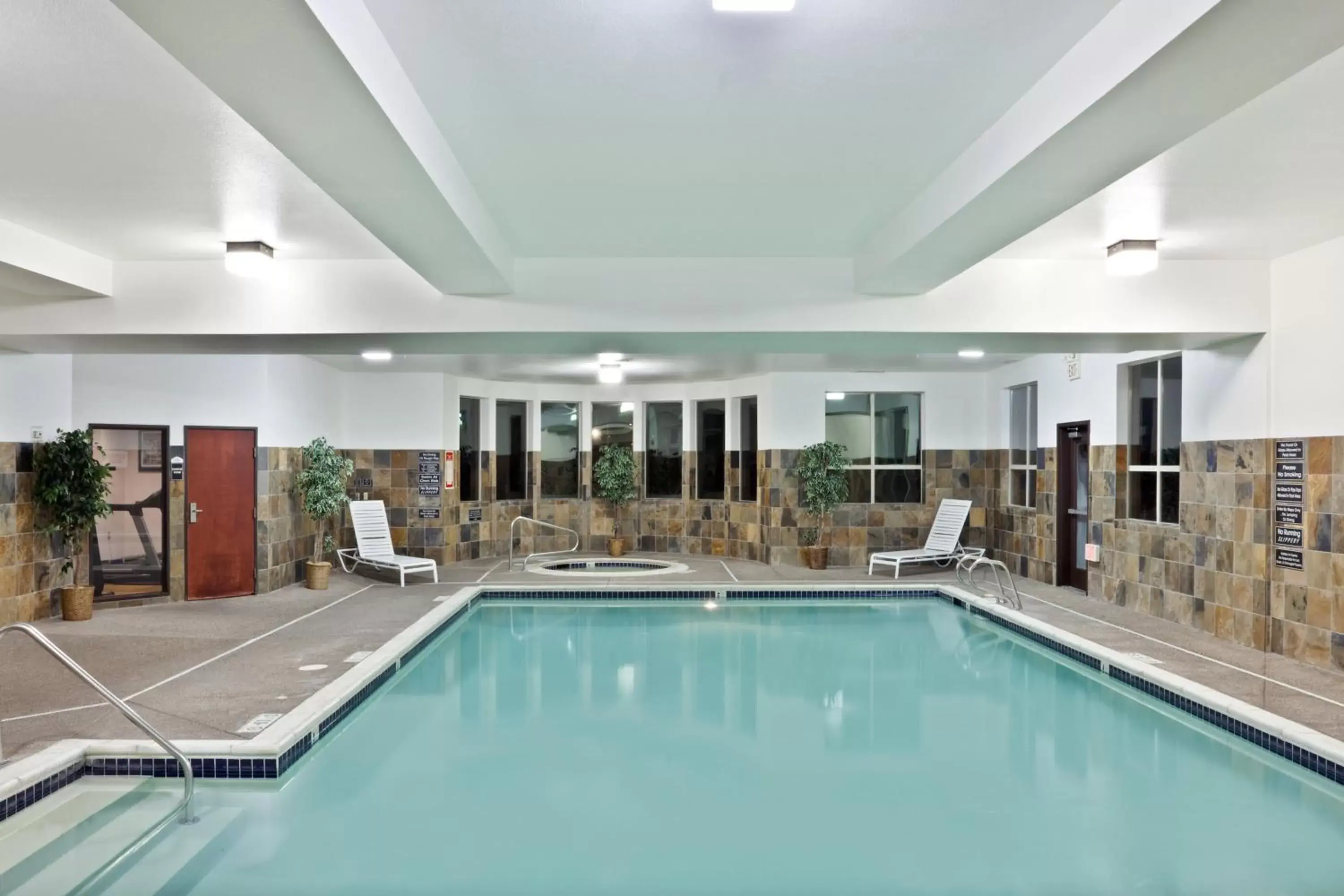 Swimming Pool in Holiday Inn Express Hotel & Suites Albany, an IHG Hotel
