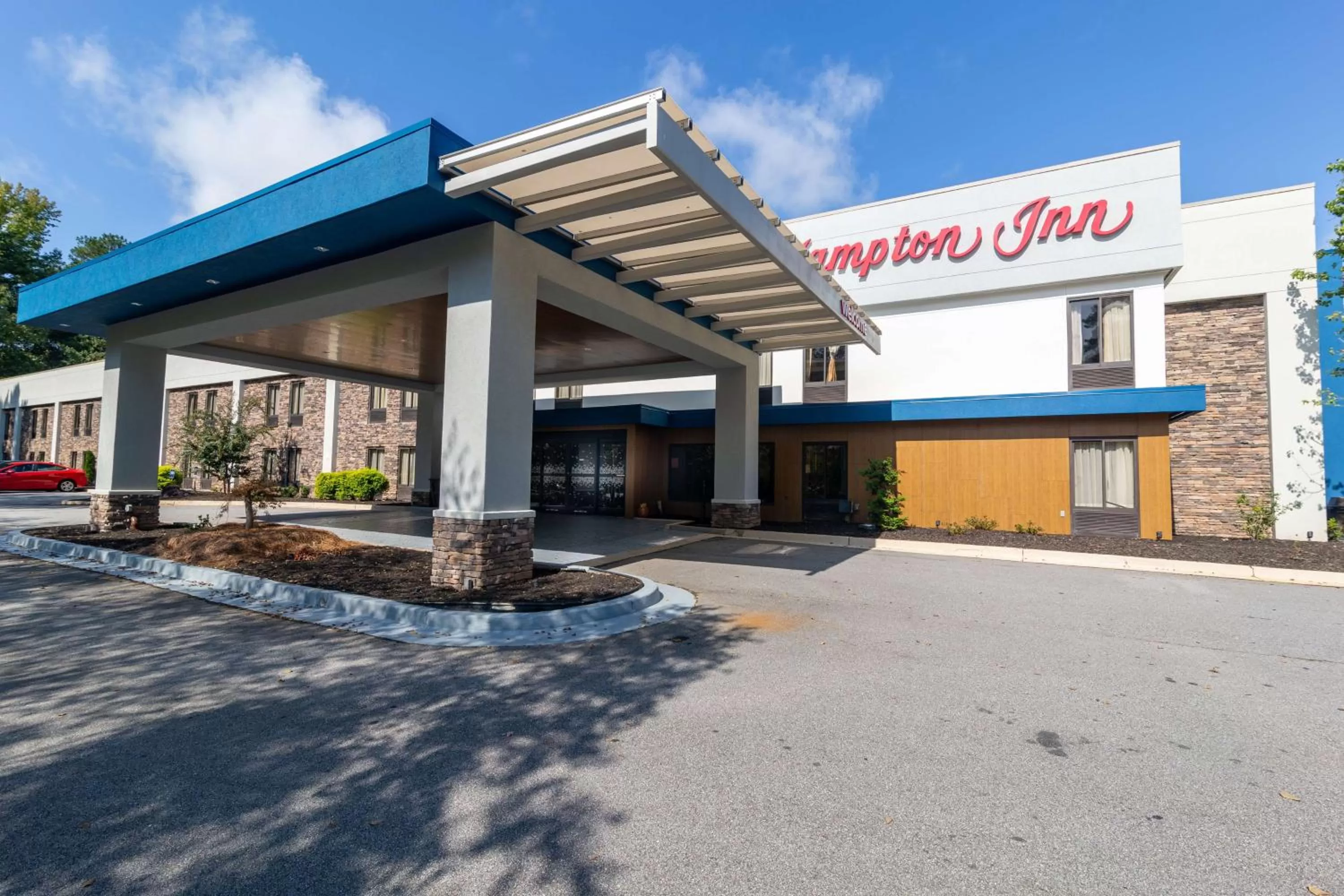 Property building in Hampton Inn Atlanta/Peachtree City
