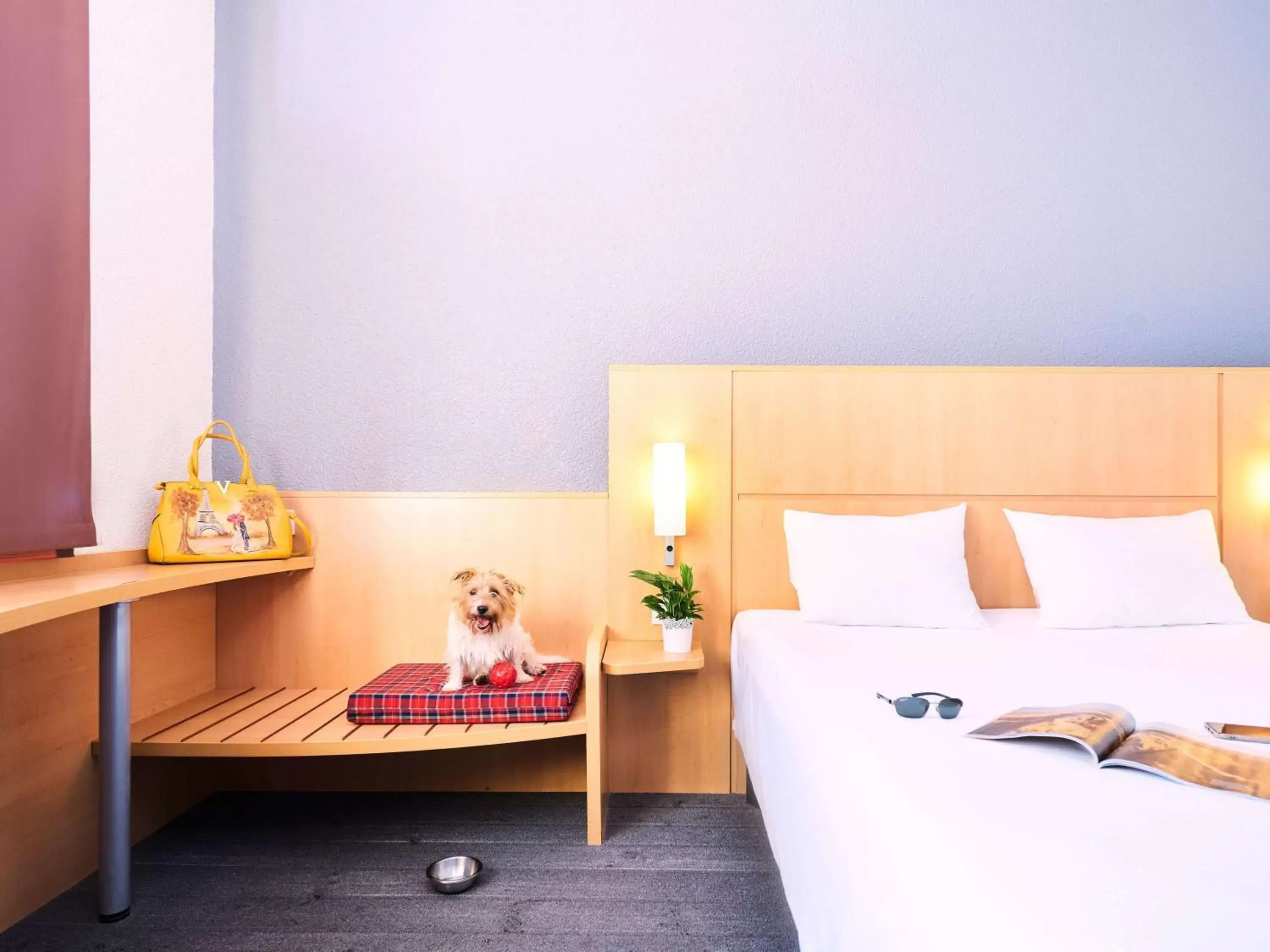 Bed in Ibis Como Bed in Ibis Como