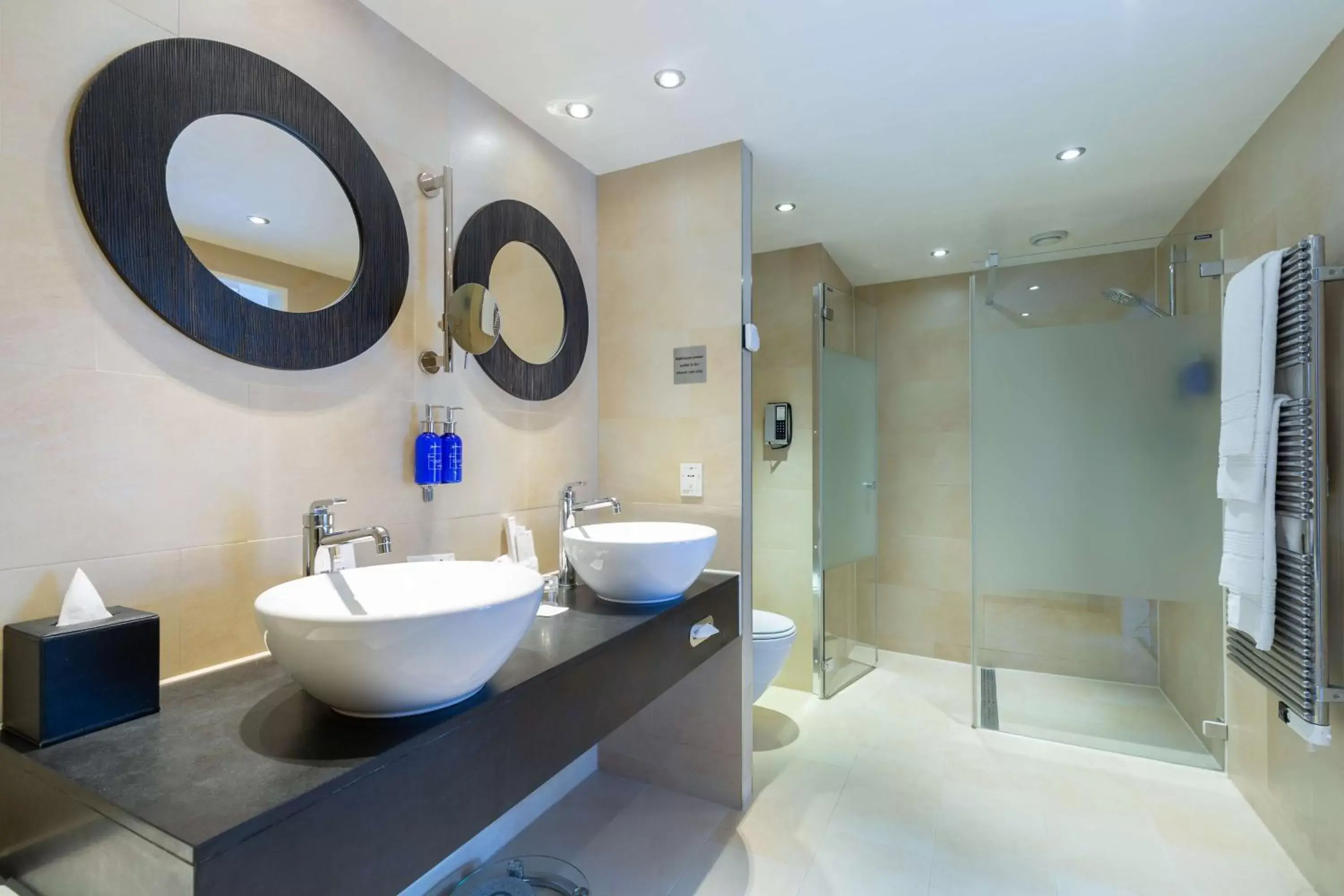 Photo of the whole room, Bathroom in Radisson Blu Hotel, Amsterdam City Center