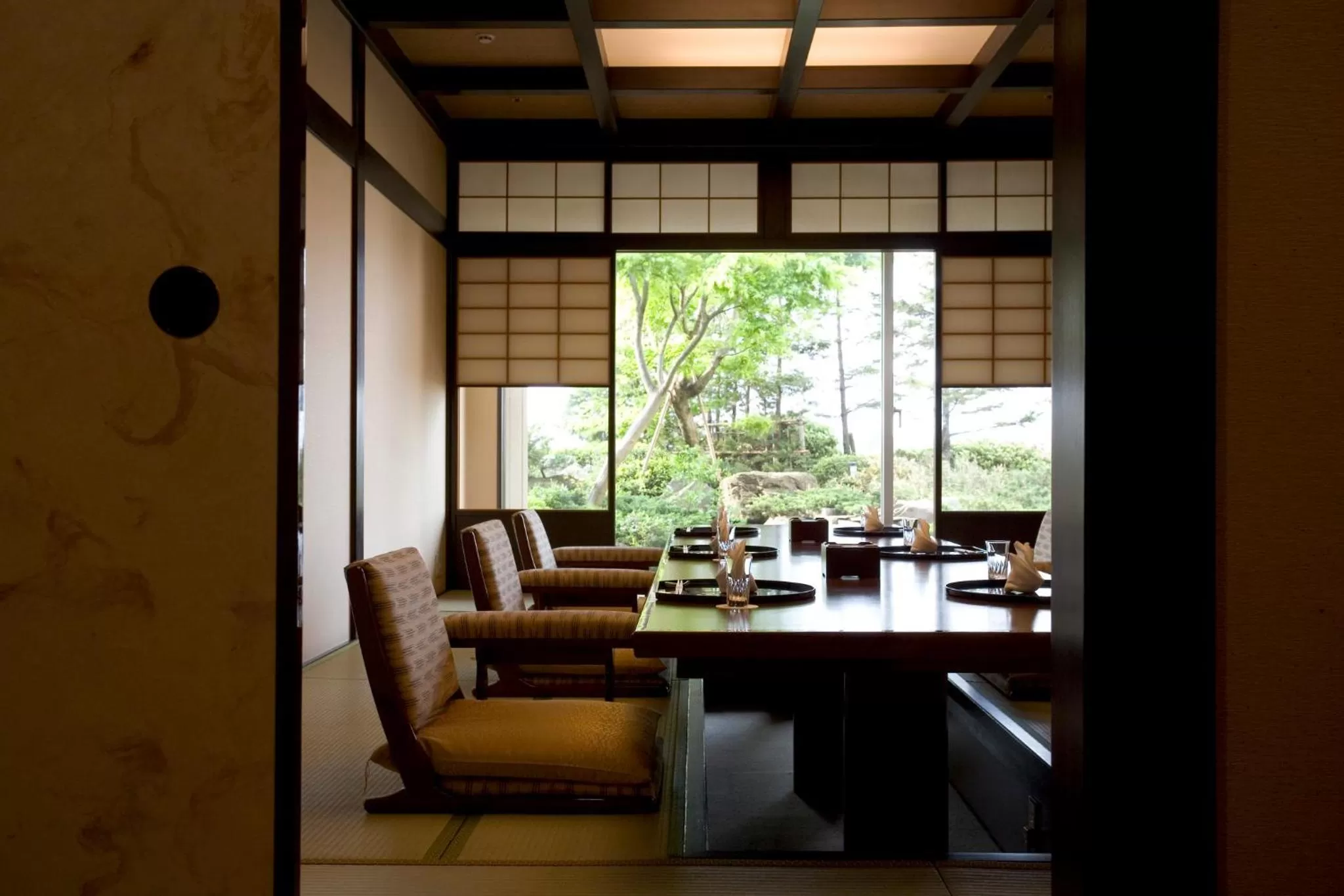 Restaurant/places to eat in ANA Crowne Plaza Toyama by IHG