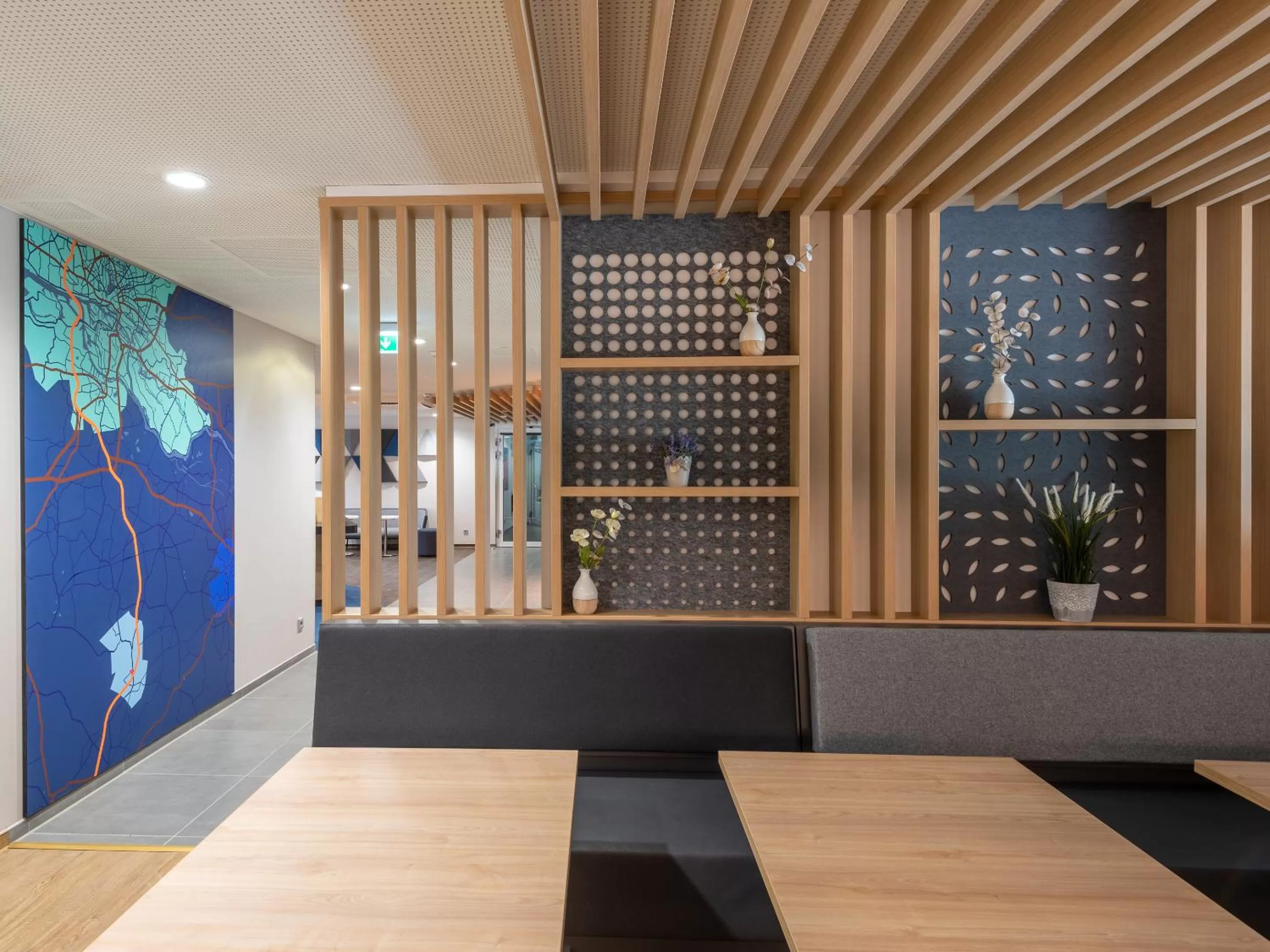 Breakfast in Holiday Inn Express - Hamburg South A7-AS42 by IHG