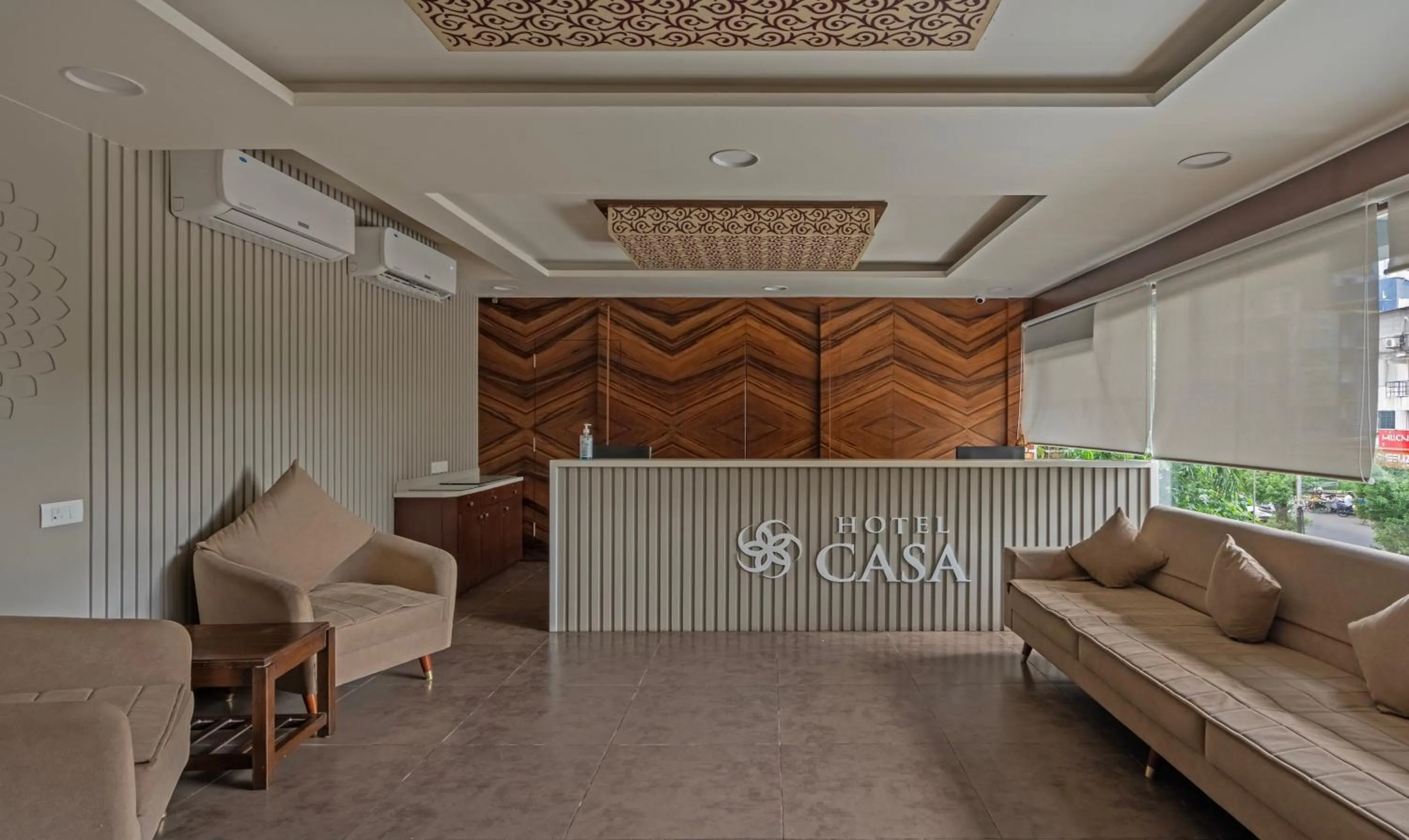 Lobby or reception in Hotel Casa, Vadodara