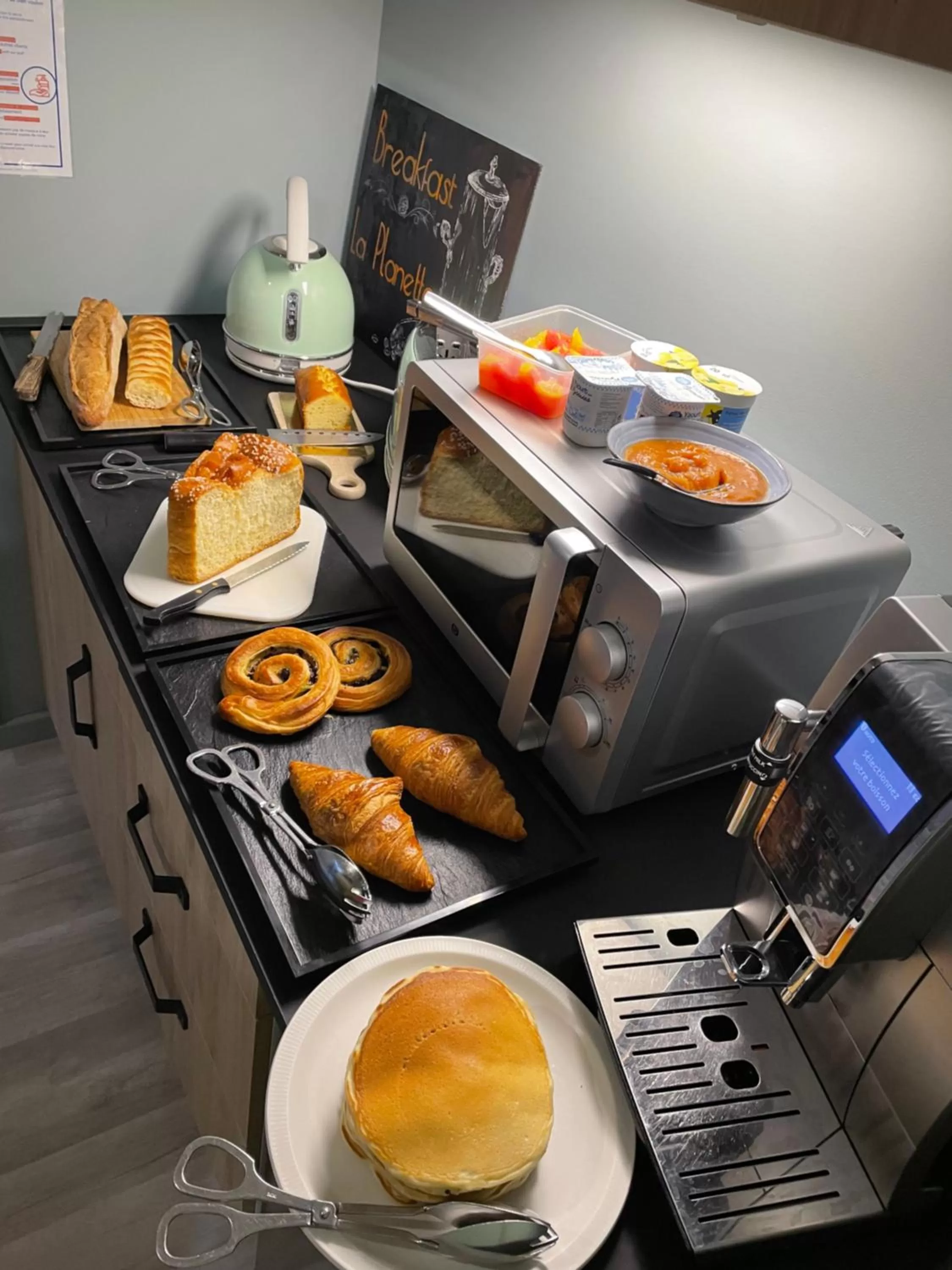 Breakfast in LA PLANETTE